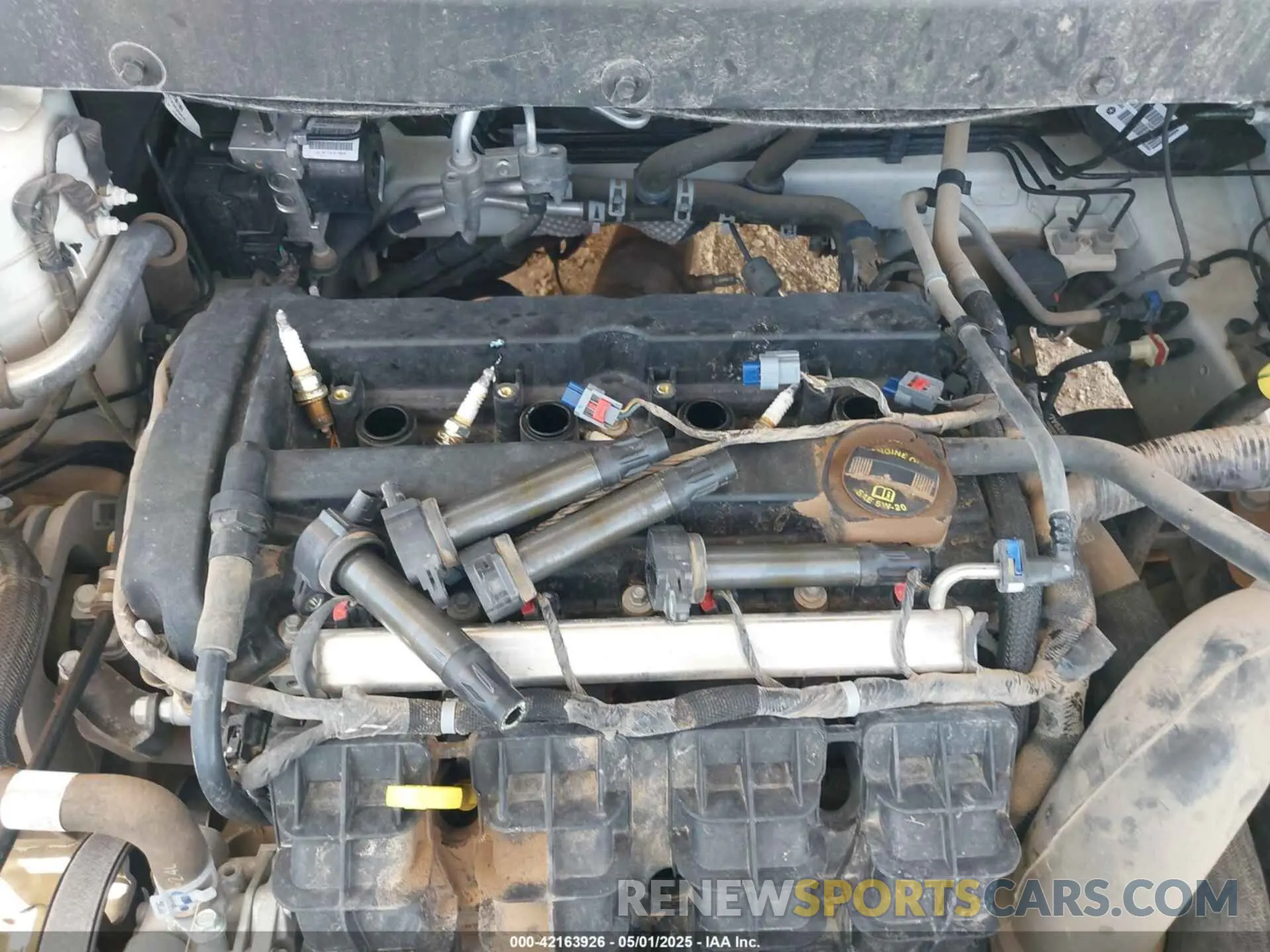 13 Photograph of a damaged car 3C4PDCBB5KT856936 DODGE JOURNEY 2019