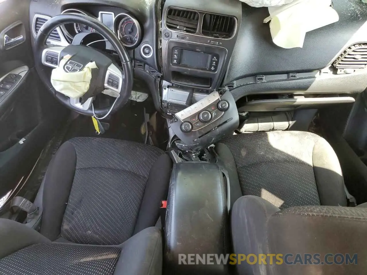 8 Photograph of a damaged car 3C4PDCBB5KT861344 DODGE JOURNEY 2019