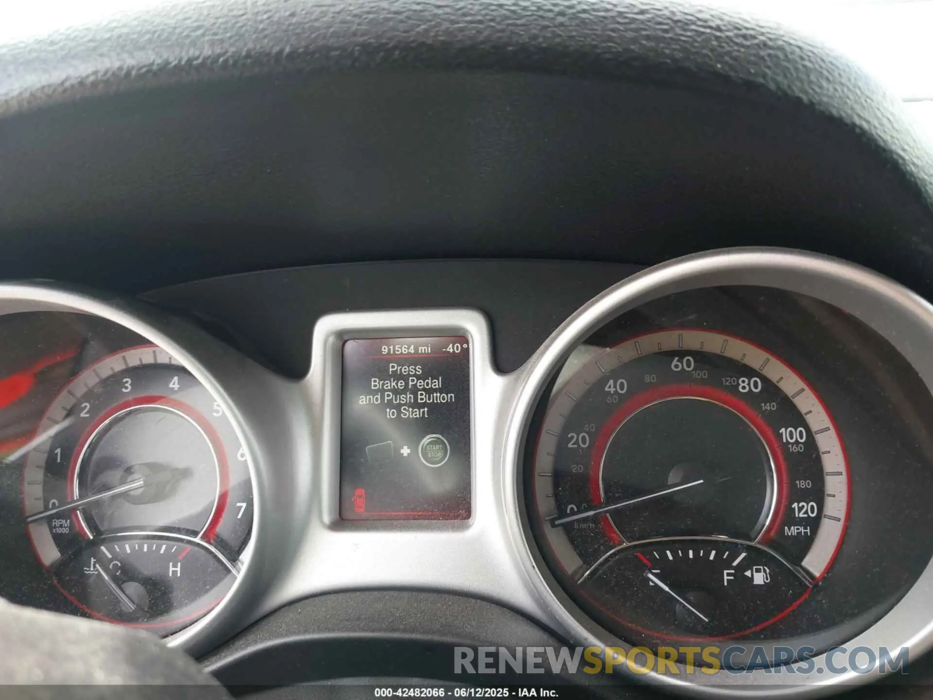 7 Photograph of a damaged car 3C4PDCBB5KT868388 DODGE JOURNEY 2019