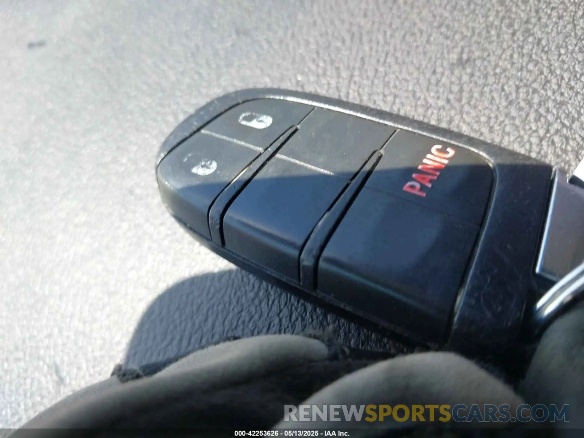 11 Photograph of a damaged car 3C4PDCBB5KT870934 DODGE JOURNEY 2019