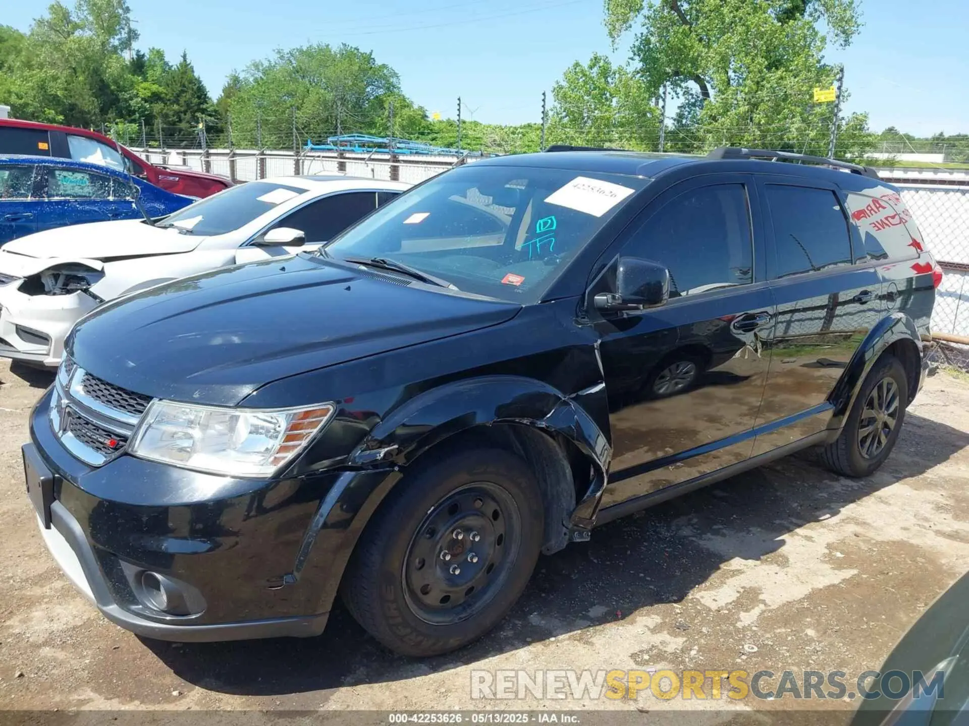 14 Photograph of a damaged car 3C4PDCBB5KT870934 DODGE JOURNEY 2019