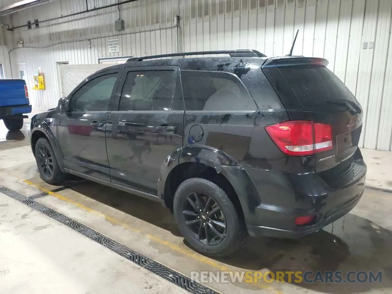 2 Photograph of a damaged car 3C4PDCBB5KT873798 DODGE JOURNEY 2019
