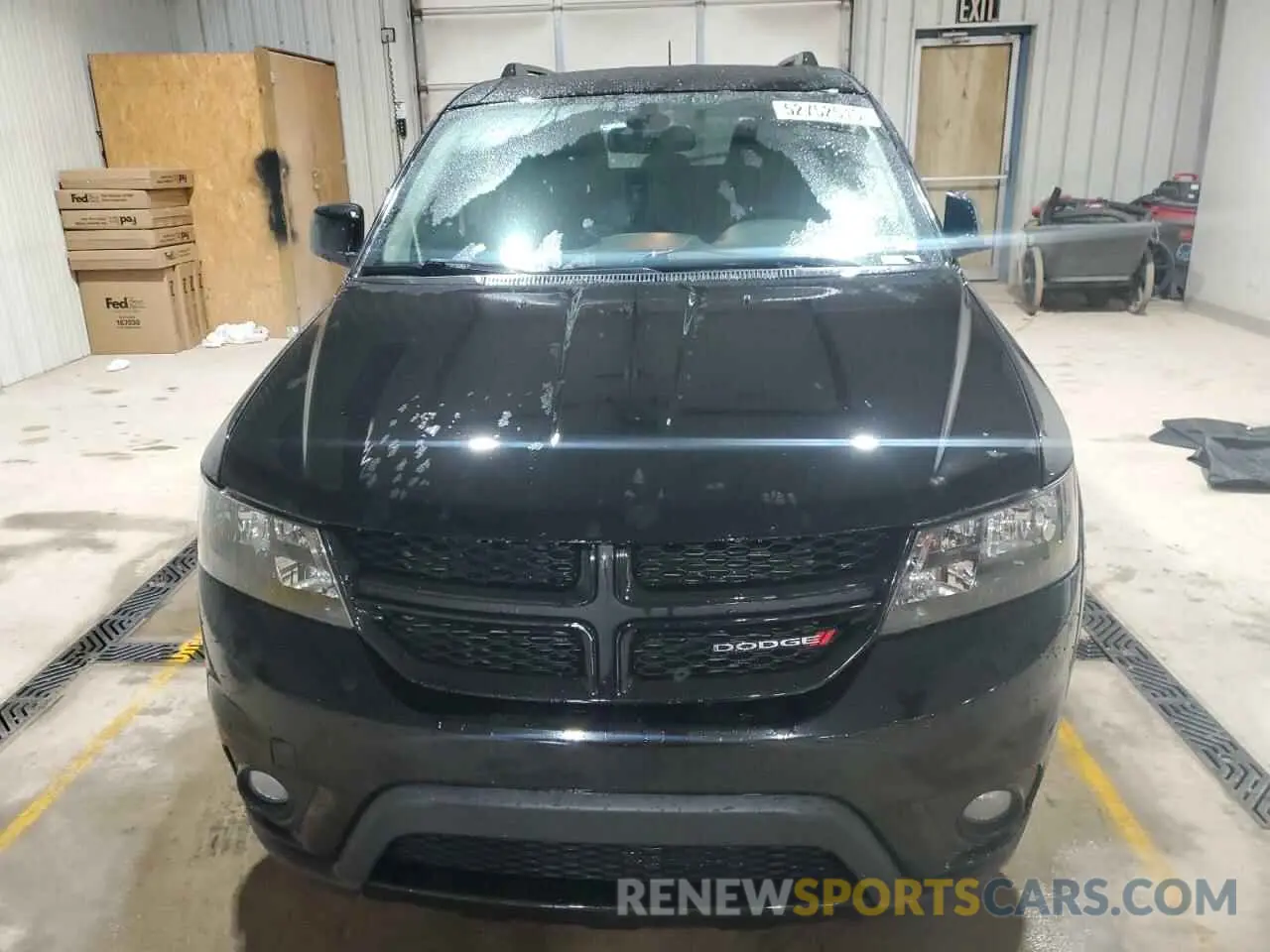 5 Photograph of a damaged car 3C4PDCBB5KT873798 DODGE JOURNEY 2019