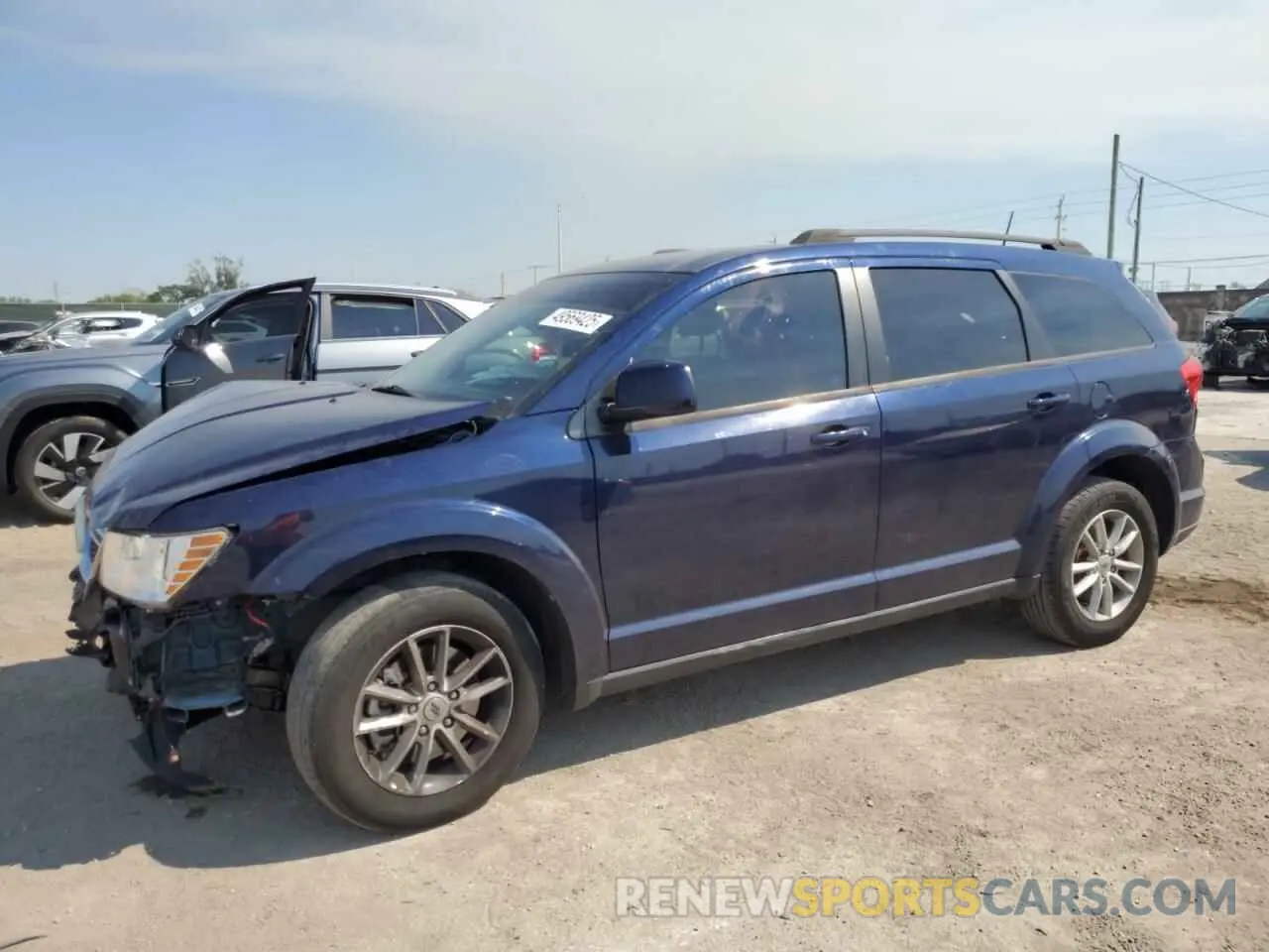 1 Photograph of a damaged car 3C4PDCBB6KT719584 DODGE JOURNEY 2019