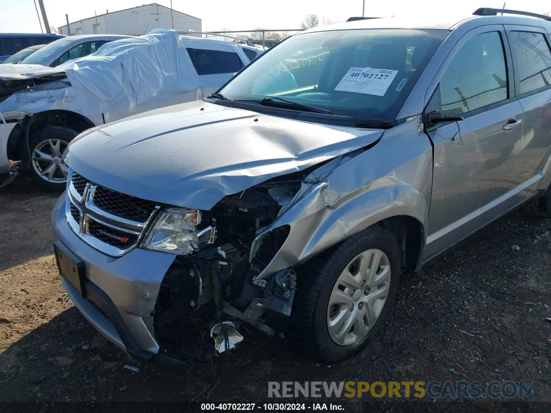 6 Photograph of a damaged car 3C4PDCBB6KT835643 DODGE JOURNEY 2019