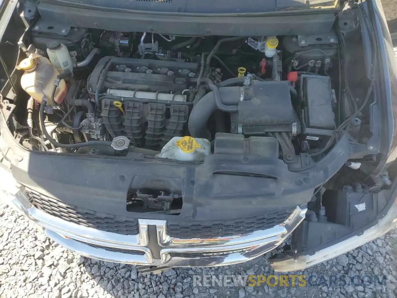 14 Photograph of a damaged car 3C4PDCBB6KT837618 DODGE JOURNEY 2019