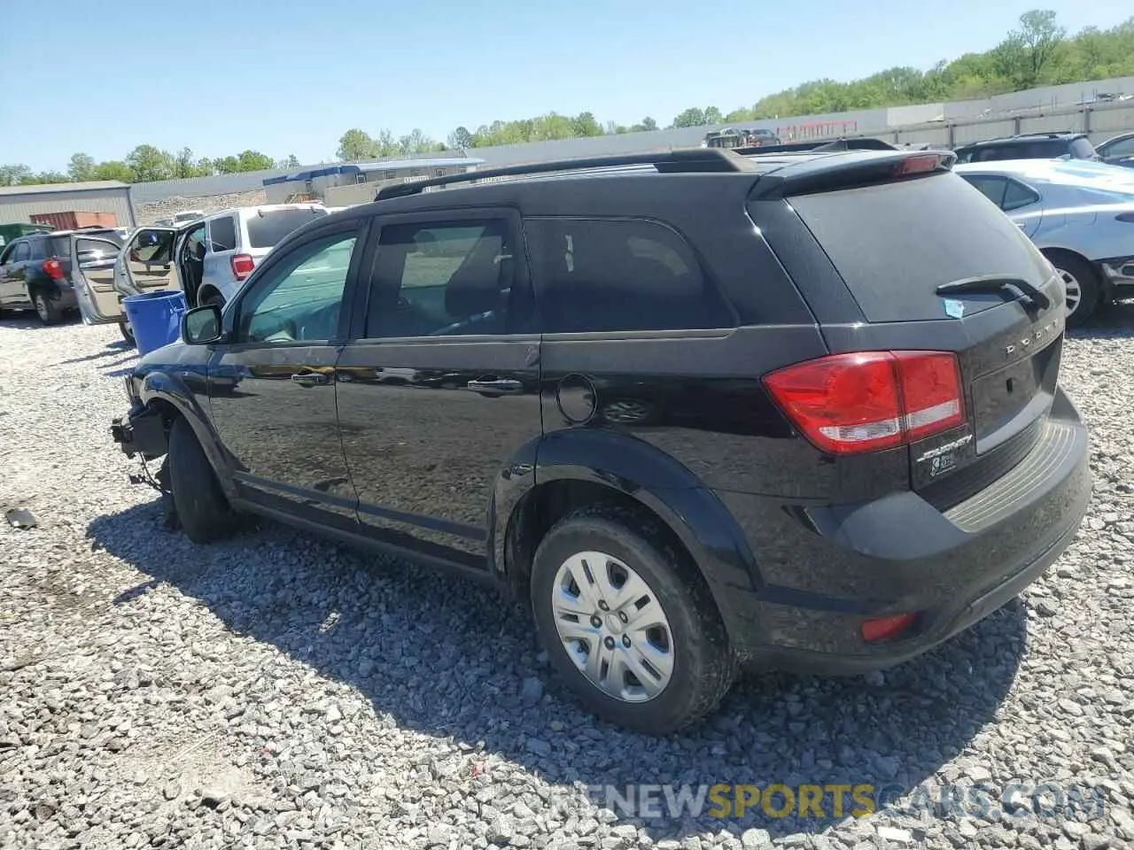 2 Photograph of a damaged car 3C4PDCBB6KT837618 DODGE JOURNEY 2019