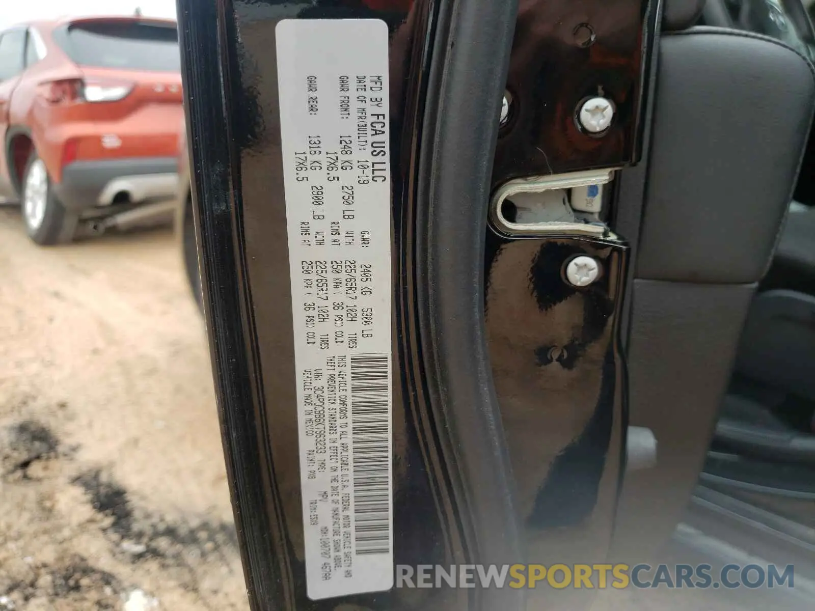 10 Photograph of a damaged car 3C4PDCBB6KT863233 DODGE JOURNEY 2019