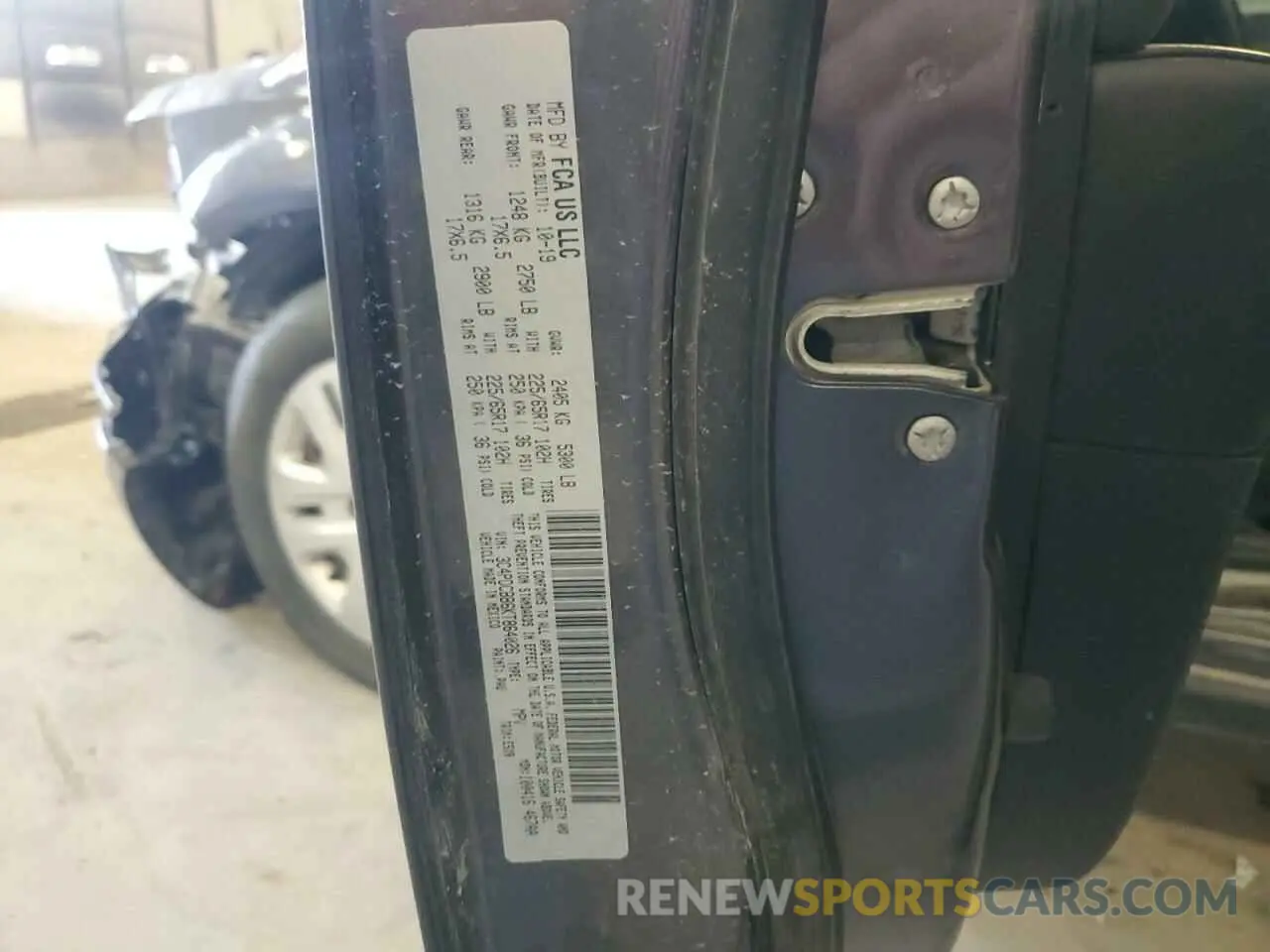 13 Photograph of a damaged car 3C4PDCBB6KT864026 DODGE JOURNEY 2019