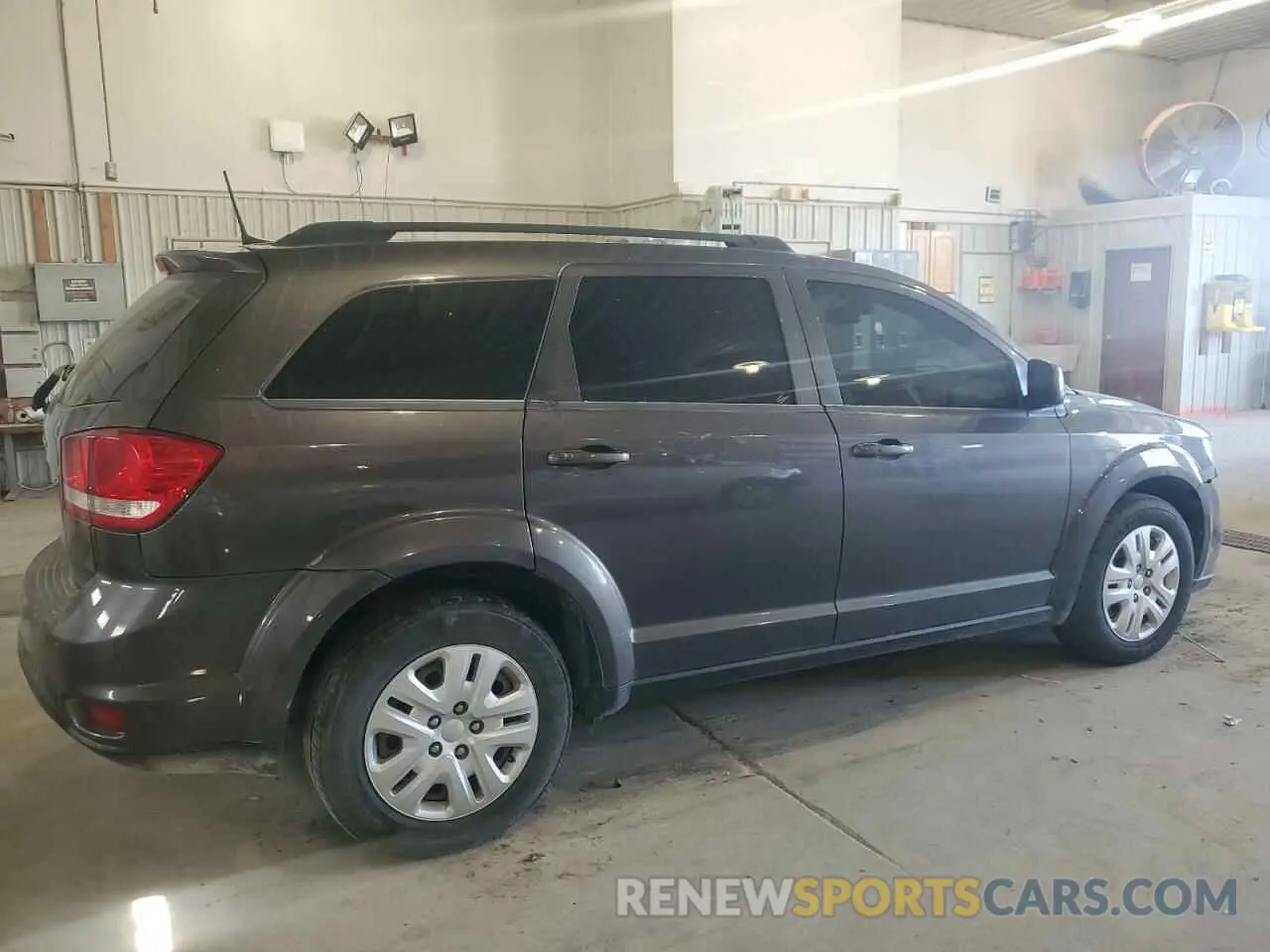 3 Photograph of a damaged car 3C4PDCBB6KT864026 DODGE JOURNEY 2019