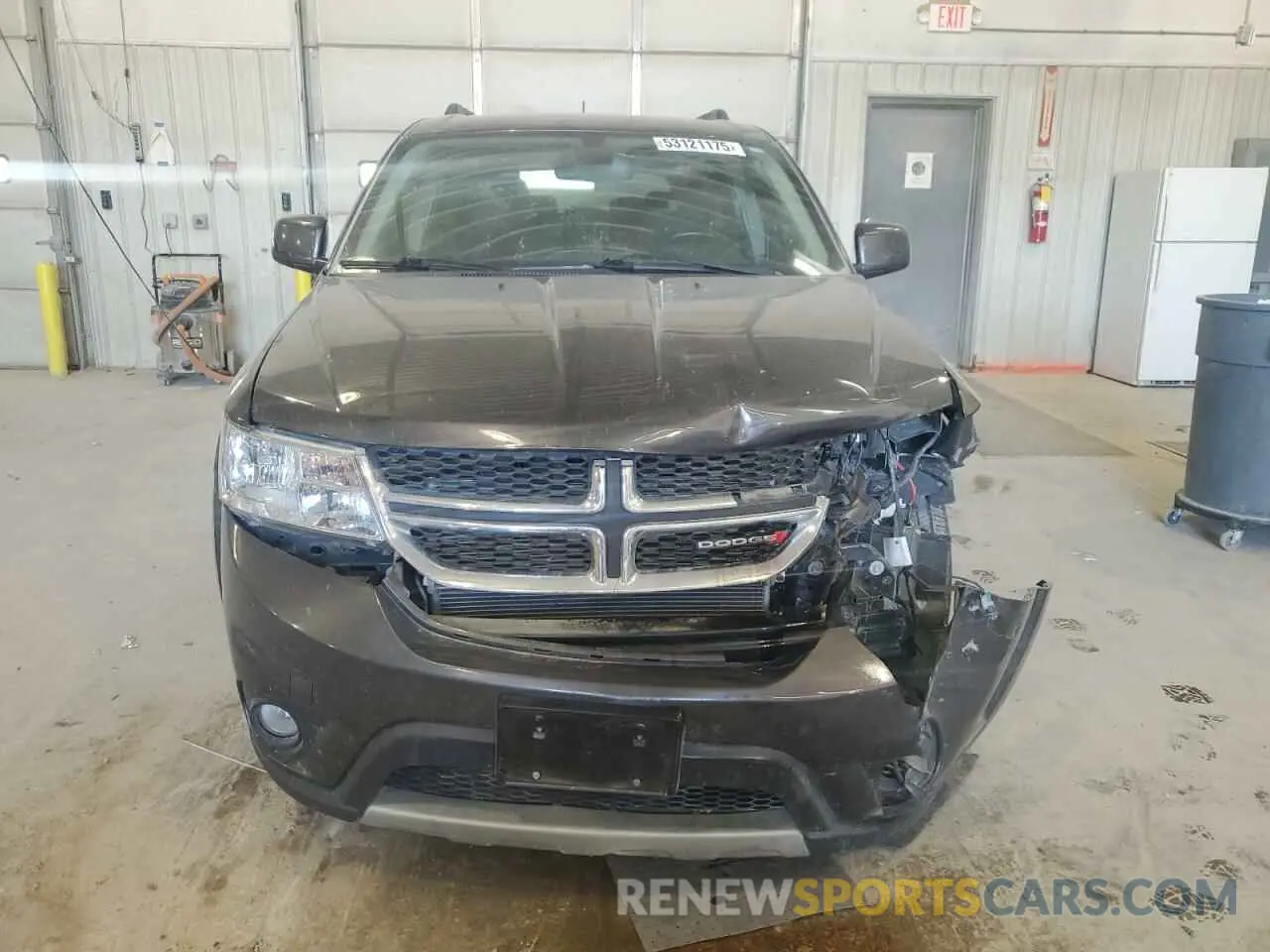 5 Photograph of a damaged car 3C4PDCBB6KT864026 DODGE JOURNEY 2019