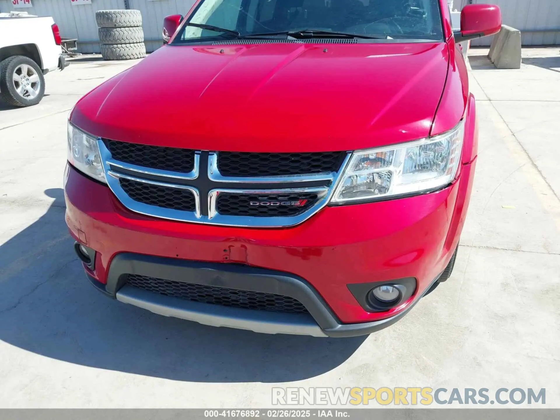 6 Photograph of a damaged car 3C4PDCBB6KT867072 DODGE JOURNEY 2019
