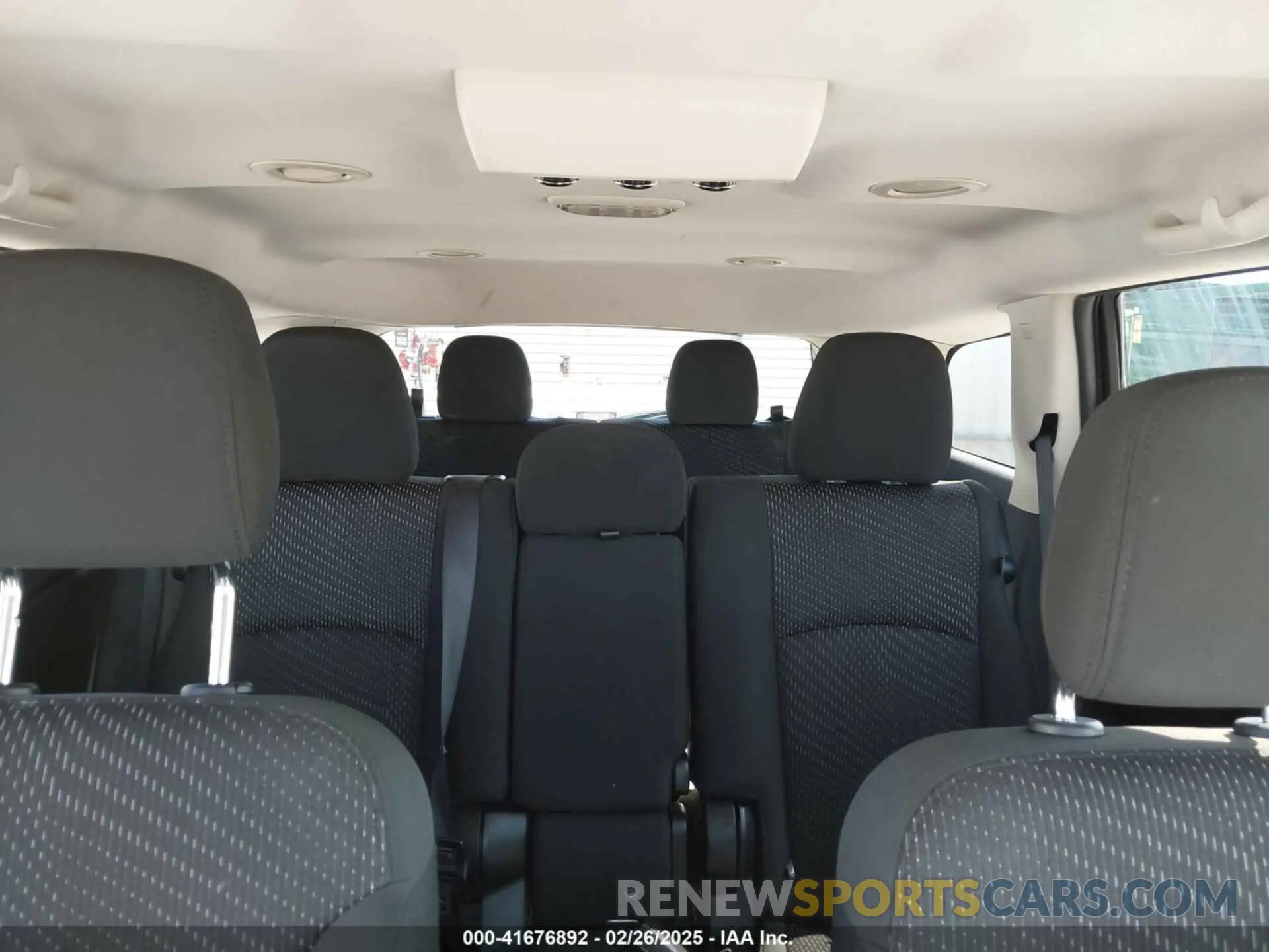 8 Photograph of a damaged car 3C4PDCBB6KT867072 DODGE JOURNEY 2019