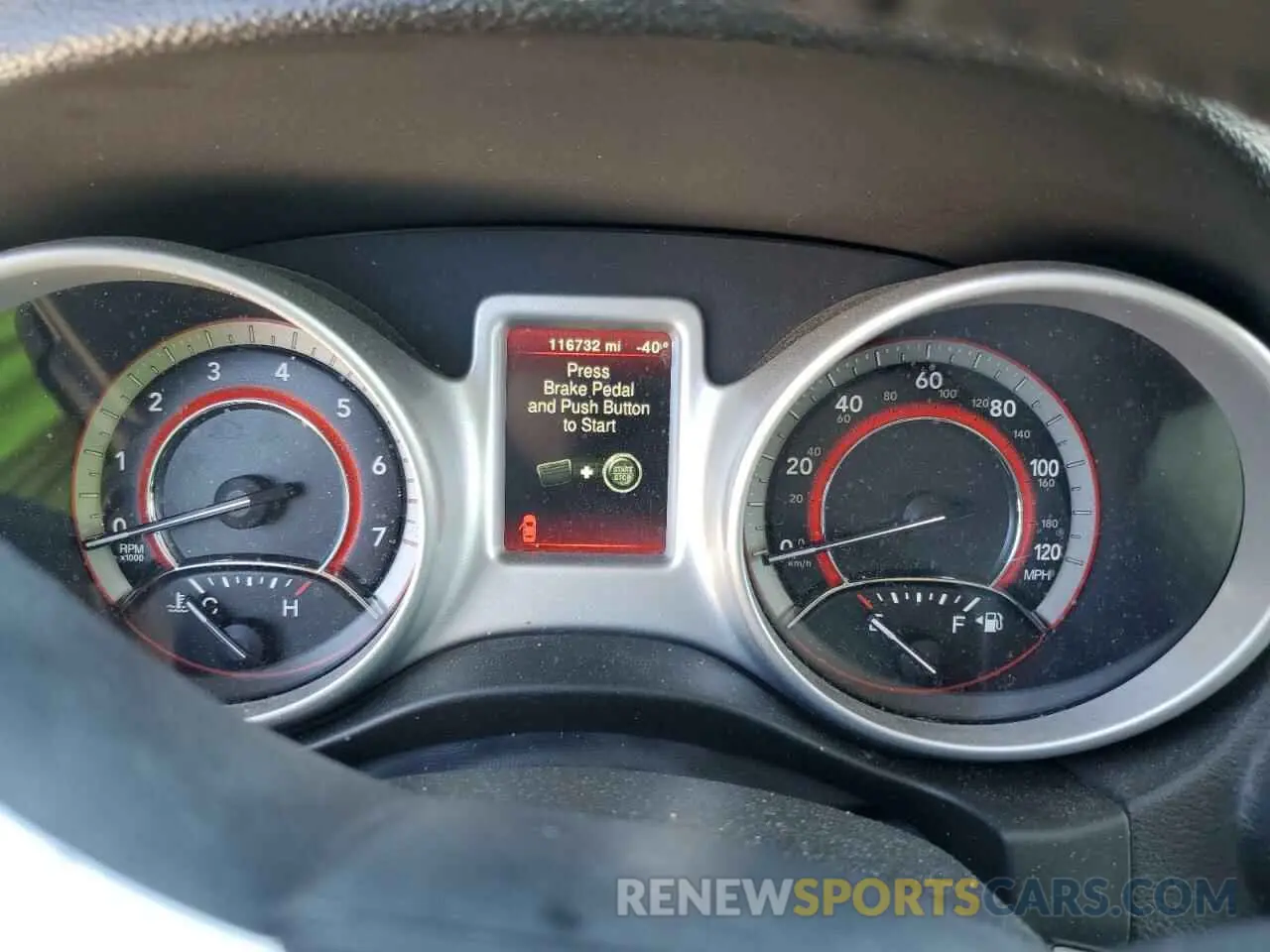 9 Photograph of a damaged car 3C4PDCBB7KT718704 DODGE JOURNEY 2019