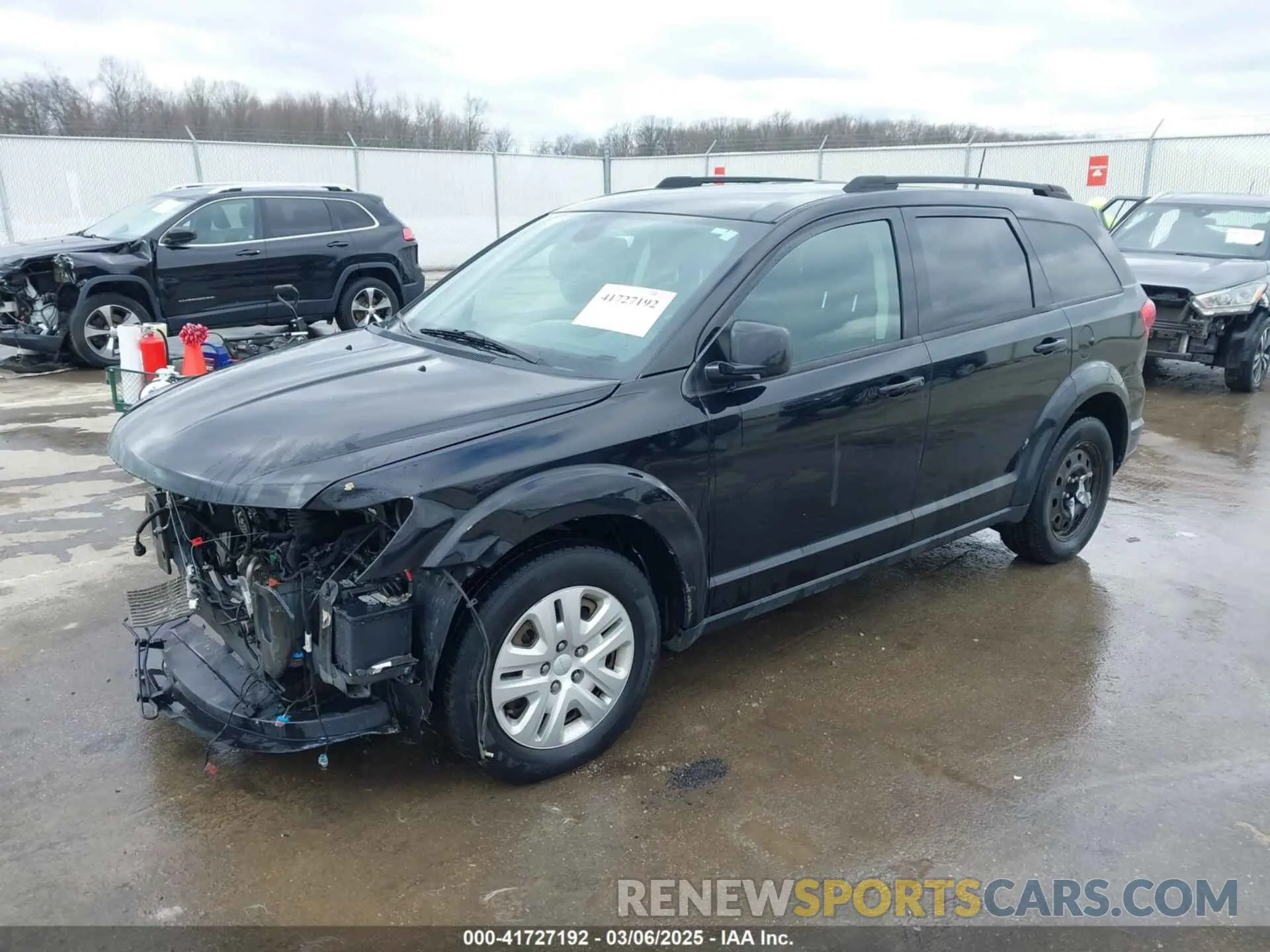 2 Photograph of a damaged car 3C4PDCBB7KT779471 DODGE JOURNEY 2019