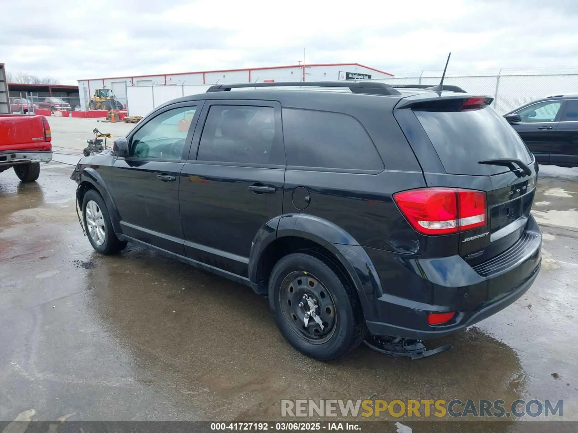 3 Photograph of a damaged car 3C4PDCBB7KT779471 DODGE JOURNEY 2019