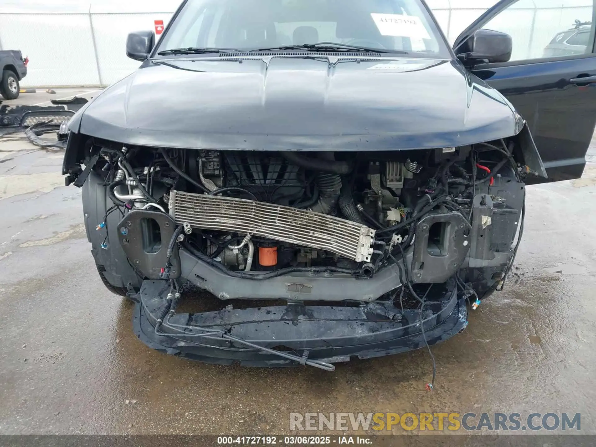 6 Photograph of a damaged car 3C4PDCBB7KT779471 DODGE JOURNEY 2019