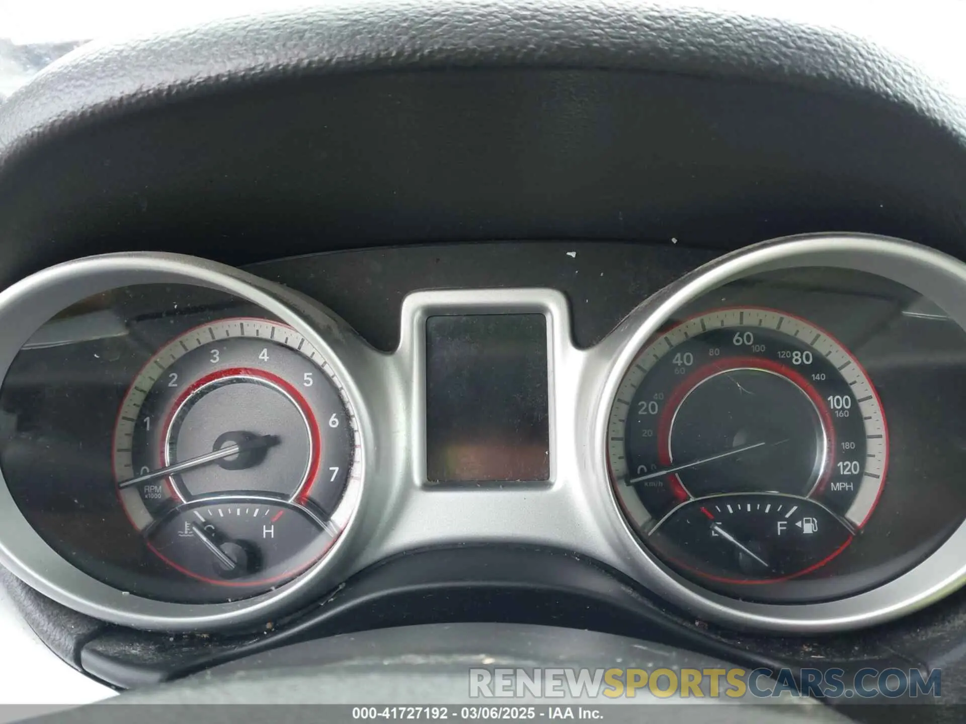 7 Photograph of a damaged car 3C4PDCBB7KT779471 DODGE JOURNEY 2019