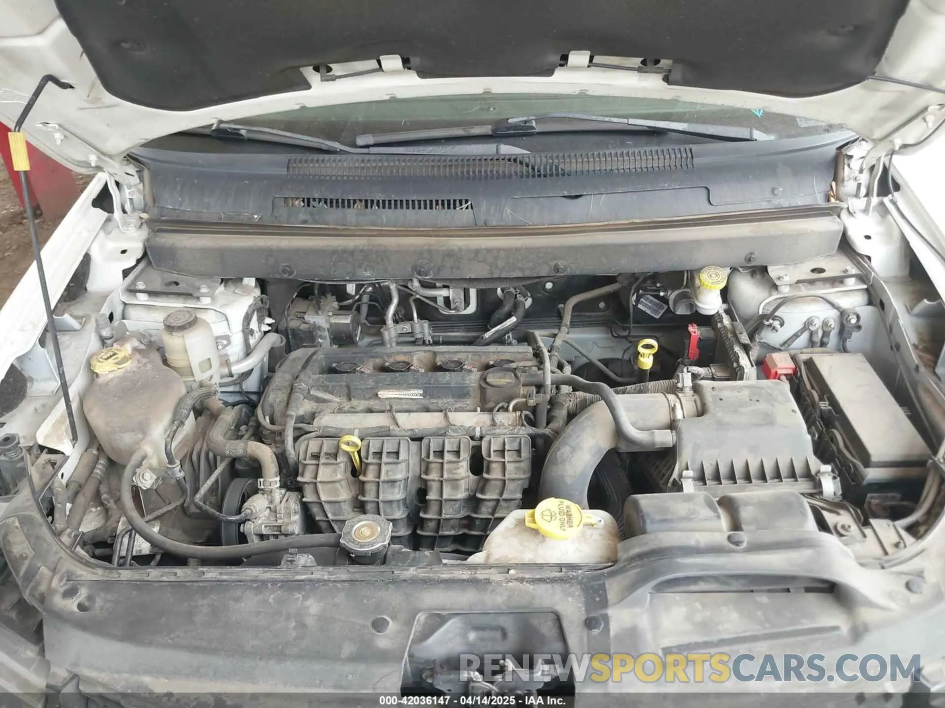 10 Photograph of a damaged car 3C4PDCBB7KT797842 DODGE JOURNEY 2019