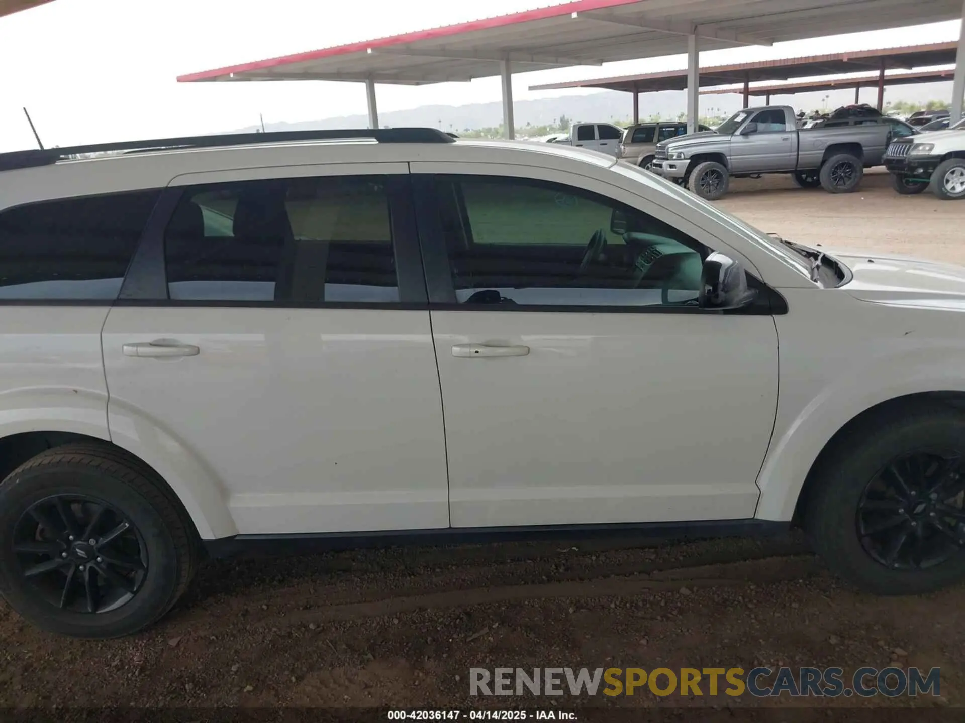 12 Photograph of a damaged car 3C4PDCBB7KT797842 DODGE JOURNEY 2019