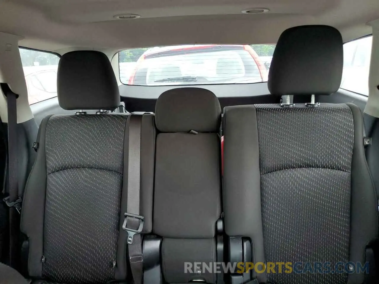 10 Photograph of a damaged car 3C4PDCBB7KT835523 DODGE JOURNEY 2019