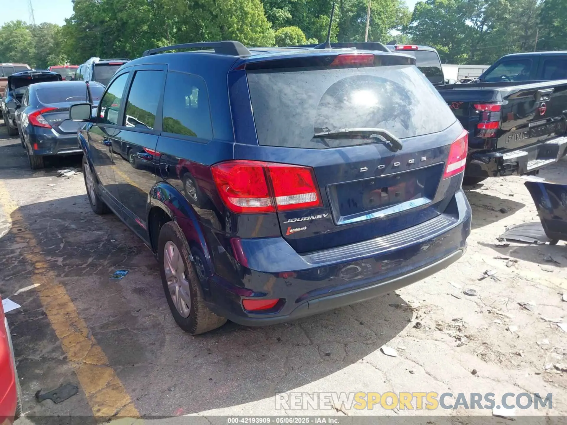 3 Photograph of a damaged car 3C4PDCBB7KT836834 DODGE JOURNEY 2019
