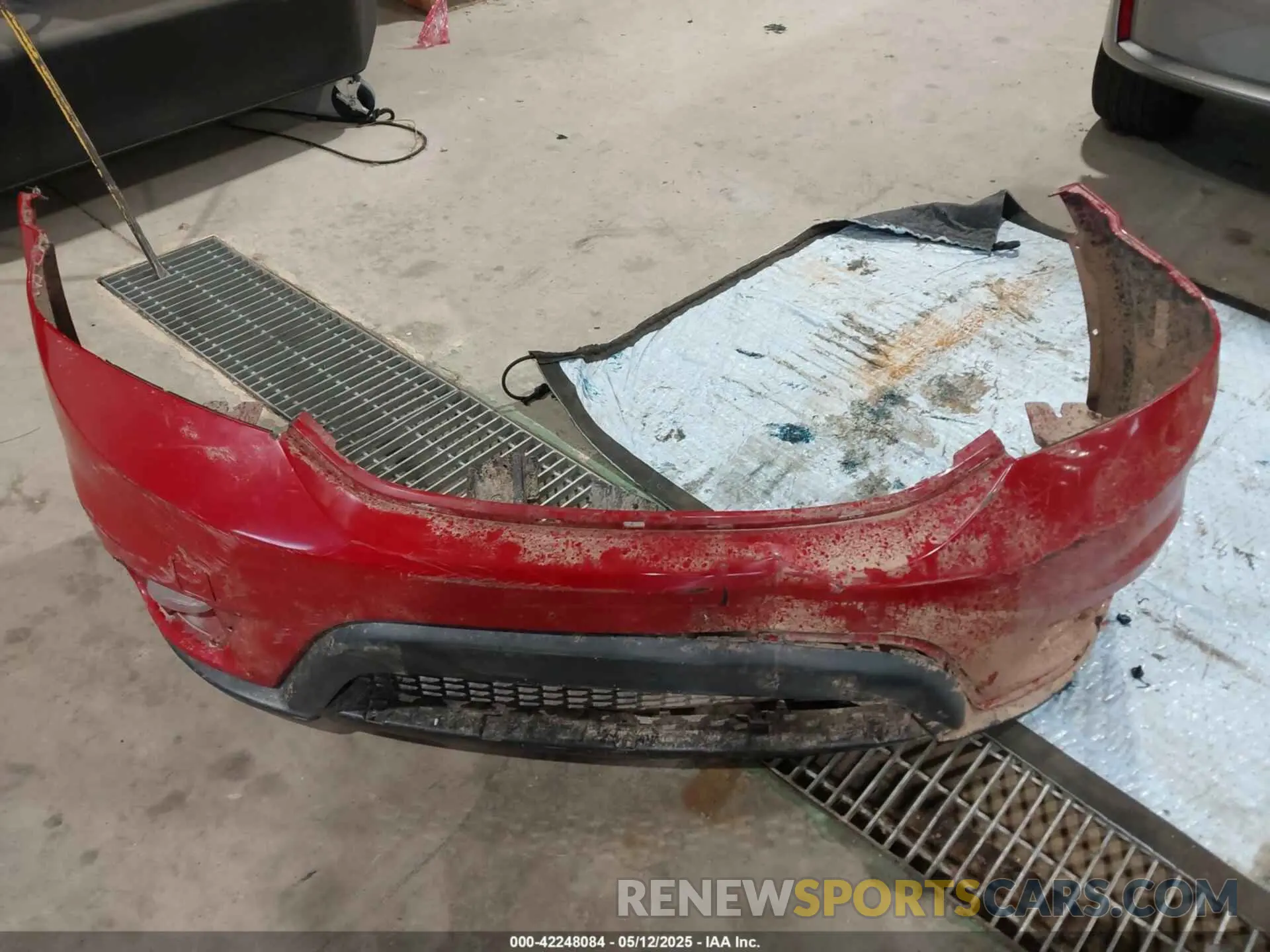 12 Photograph of a damaged car 3C4PDCBB7KT837627 DODGE JOURNEY 2019