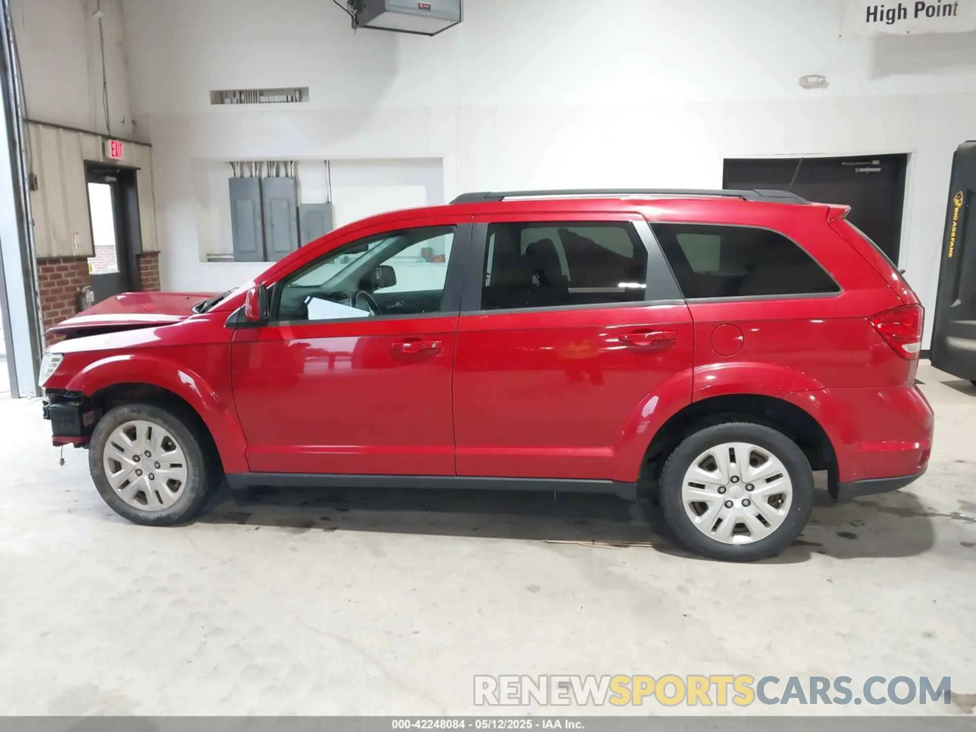 15 Photograph of a damaged car 3C4PDCBB7KT837627 DODGE JOURNEY 2019