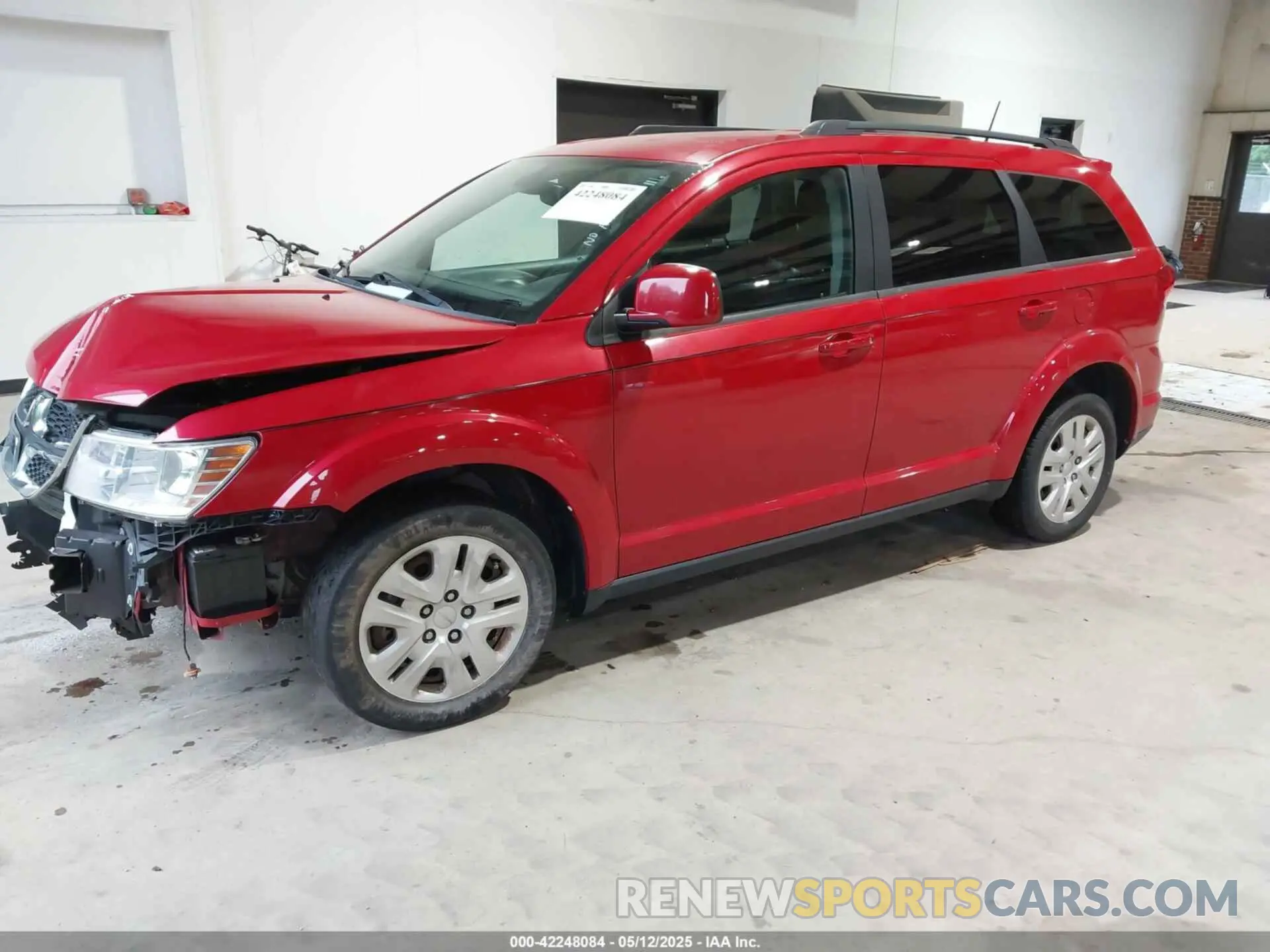 2 Photograph of a damaged car 3C4PDCBB7KT837627 DODGE JOURNEY 2019