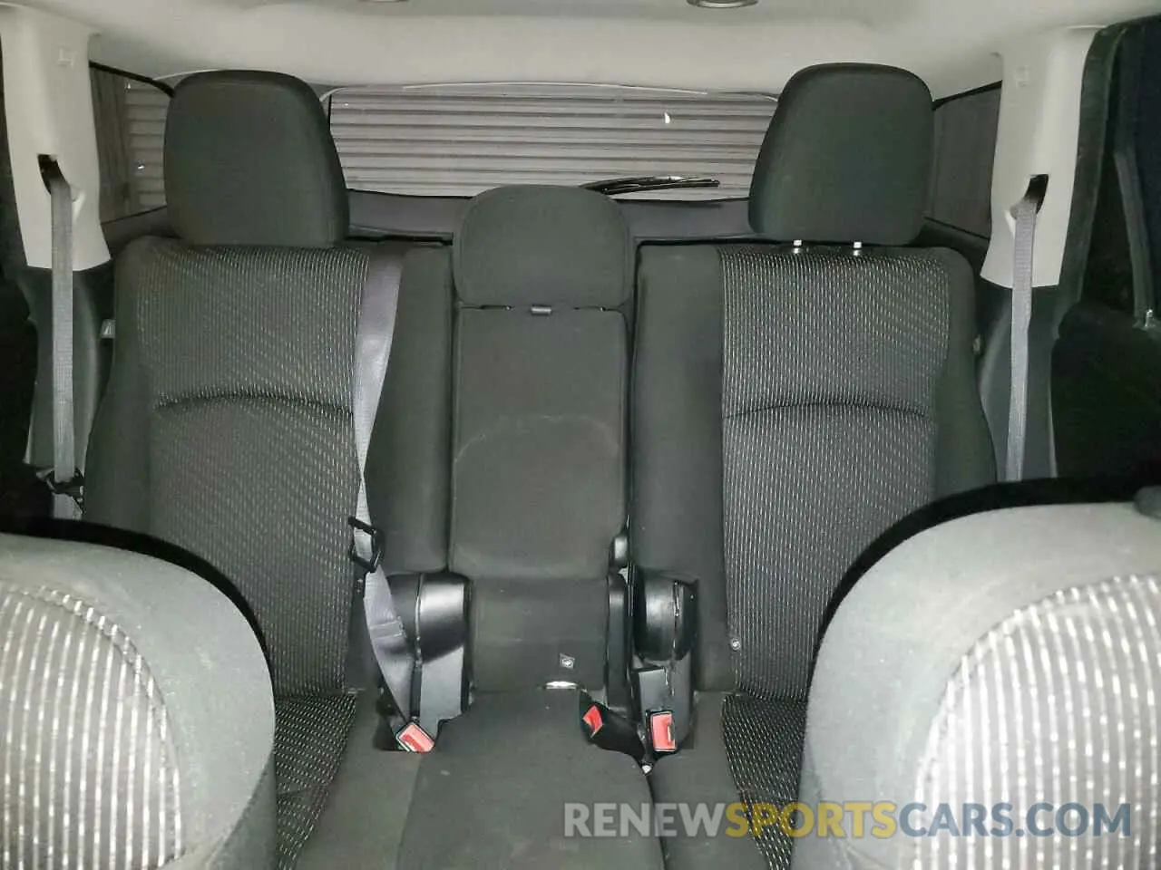 10 Photograph of a damaged car 3C4PDCBB7KT860471 DODGE JOURNEY 2019