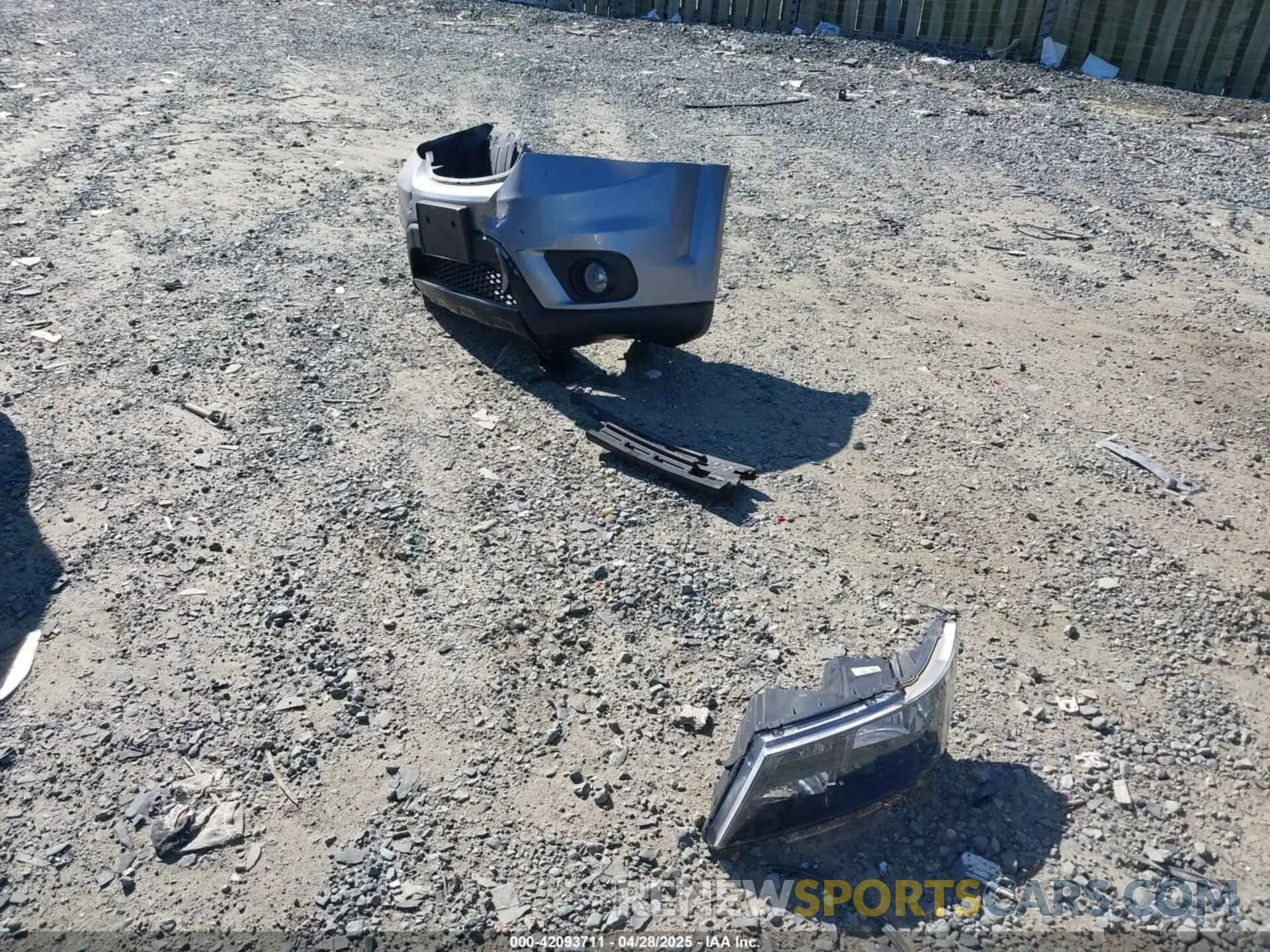 12 Photograph of a damaged car 3C4PDCBB7KT872524 DODGE JOURNEY 2019