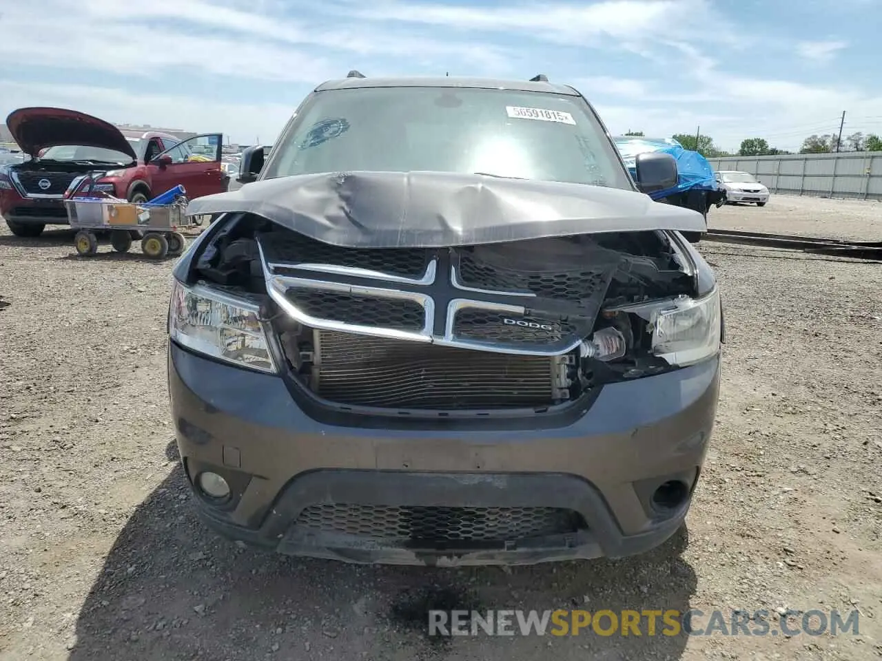 5 Photograph of a damaged car 3C4PDCBB8KT701555 DODGE JOURNEY 2019