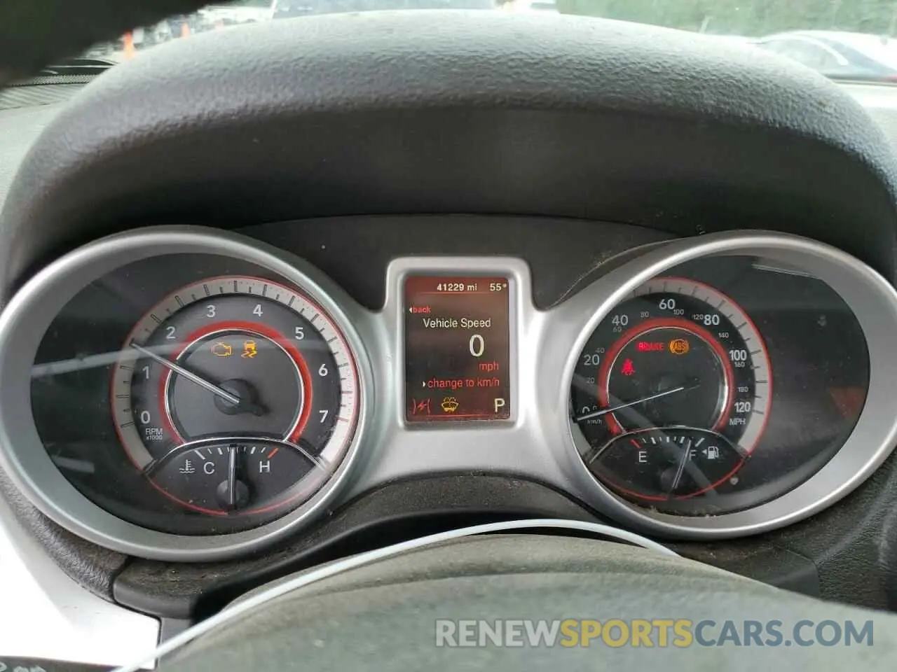 9 Photograph of a damaged car 3C4PDCBB8KT779253 DODGE JOURNEY 2019