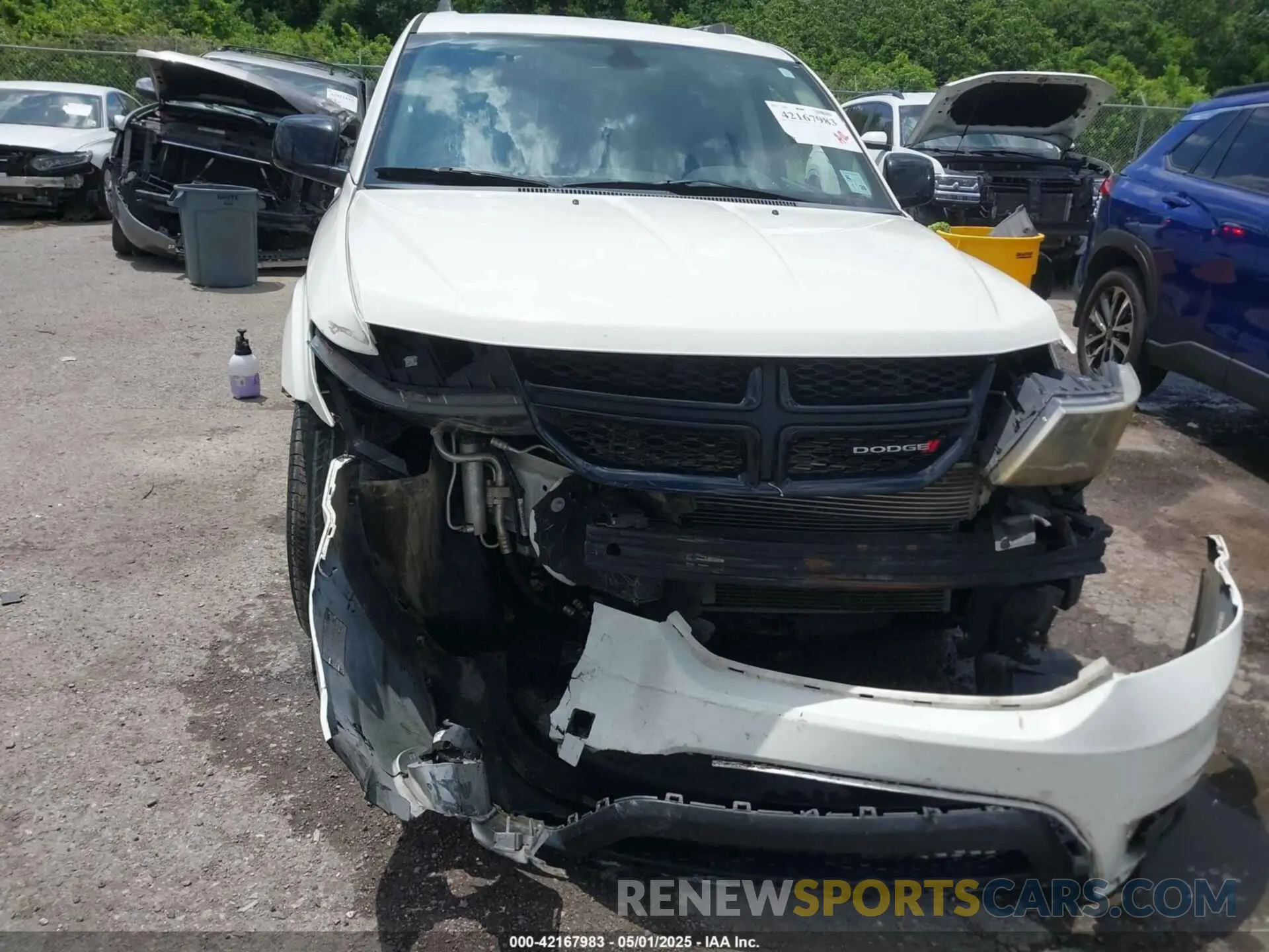 6 Photograph of a damaged car 3C4PDCBB8KT804717 DODGE JOURNEY 2019