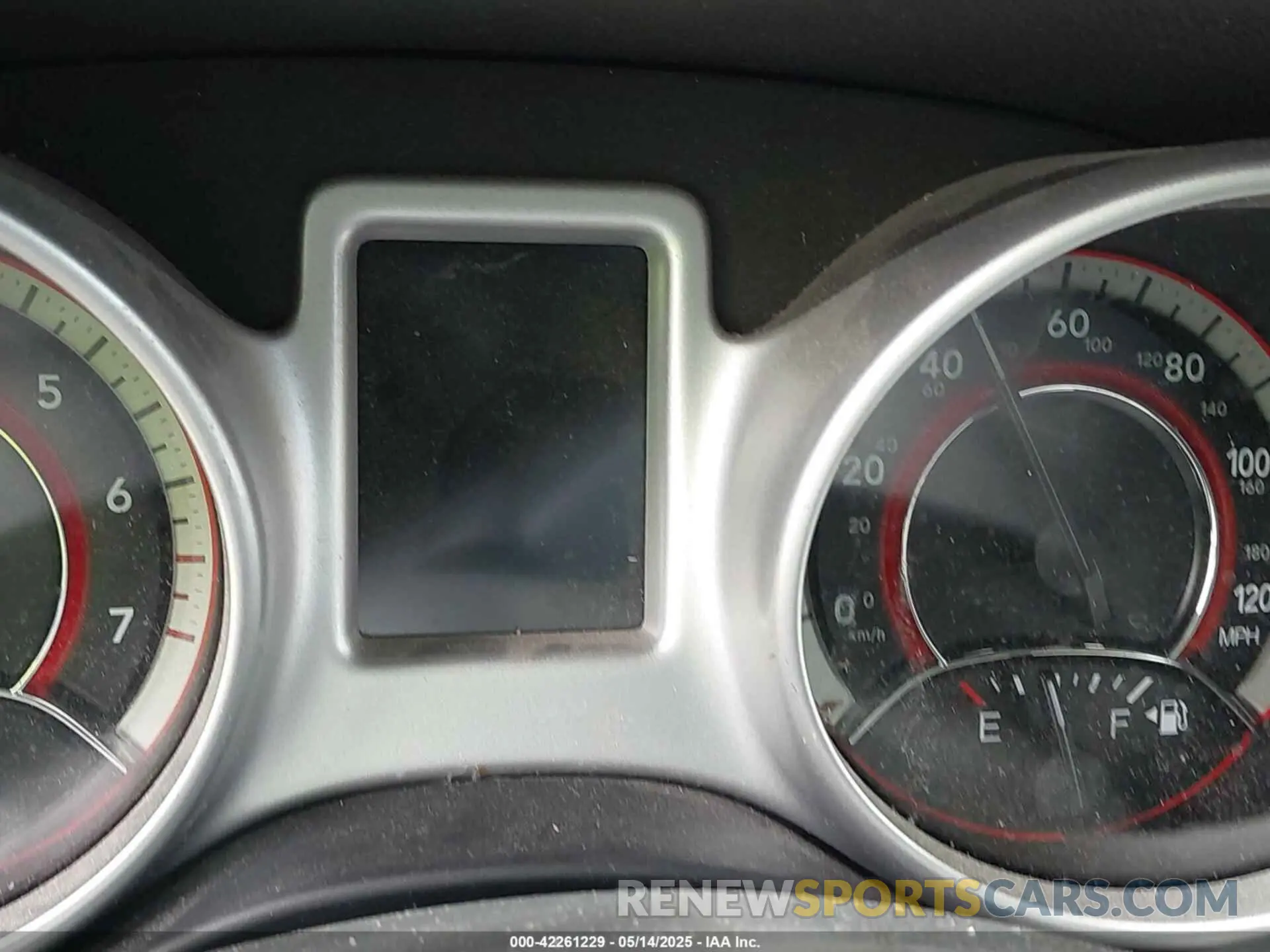 16 Photograph of a damaged car 3C4PDCBB8KT821212 DODGE JOURNEY 2019