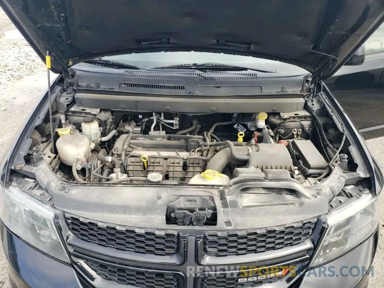 12 Photograph of a damaged car 3C4PDCBB9KT718543 DODGE JOURNEY 2019