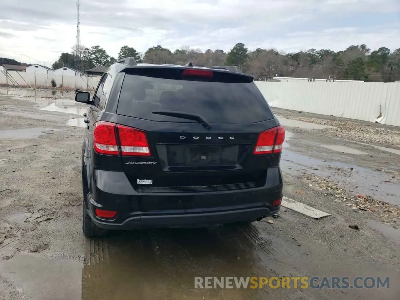 6 Photograph of a damaged car 3C4PDCBB9KT718543 DODGE JOURNEY 2019