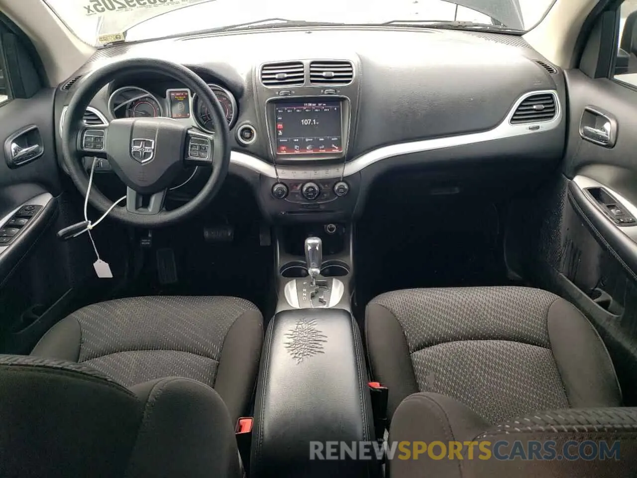 8 Photograph of a damaged car 3C4PDCBB9KT718543 DODGE JOURNEY 2019