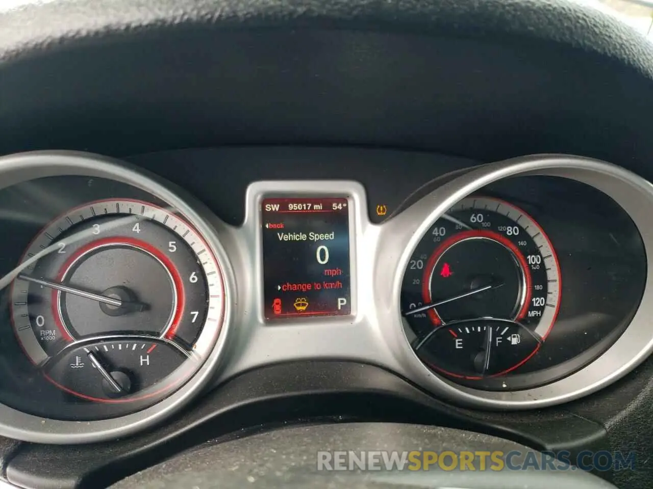 9 Photograph of a damaged car 3C4PDCBB9KT718543 DODGE JOURNEY 2019