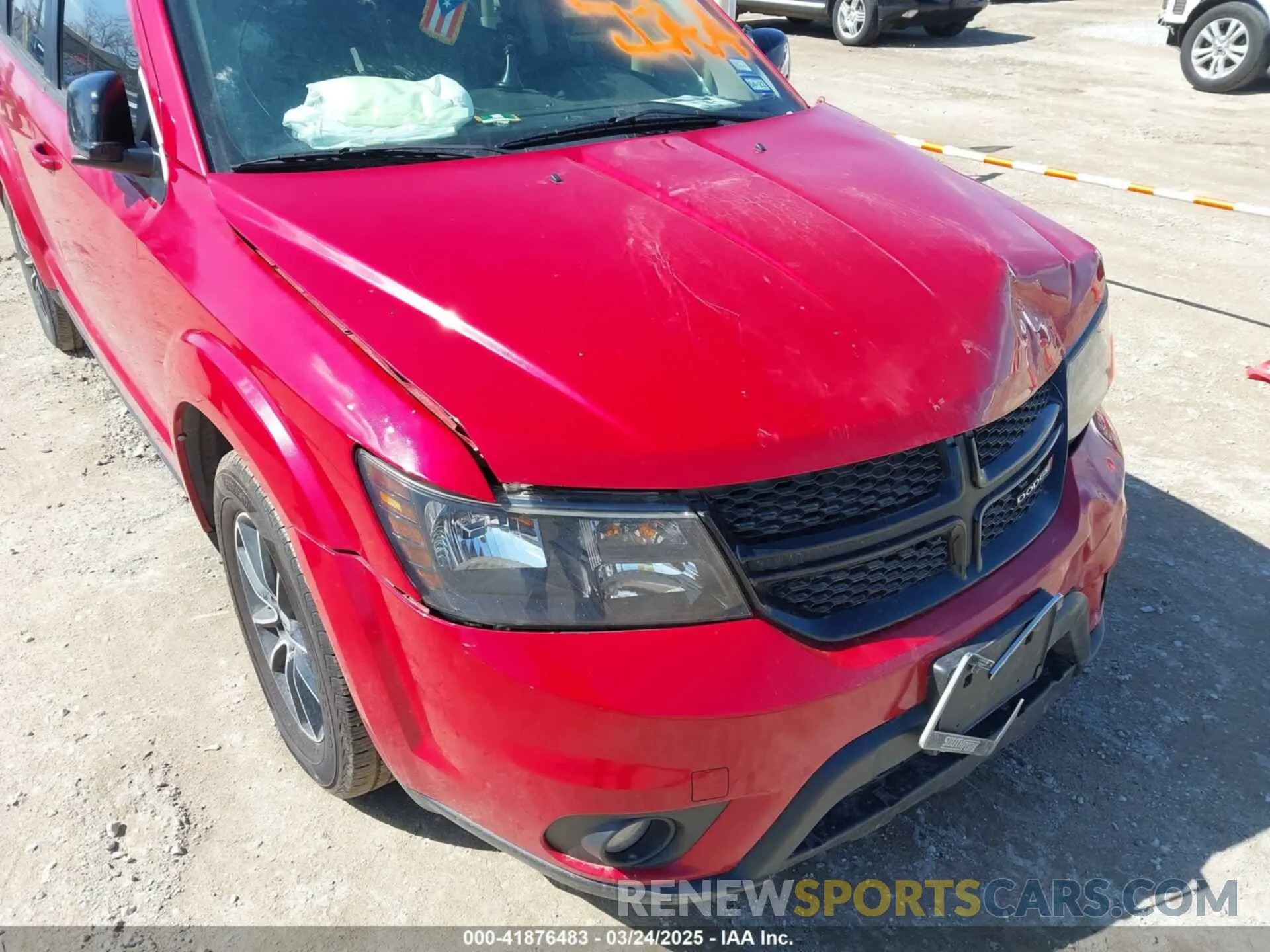 12 Photograph of a damaged car 3C4PDCBB9KT738520 DODGE JOURNEY 2019