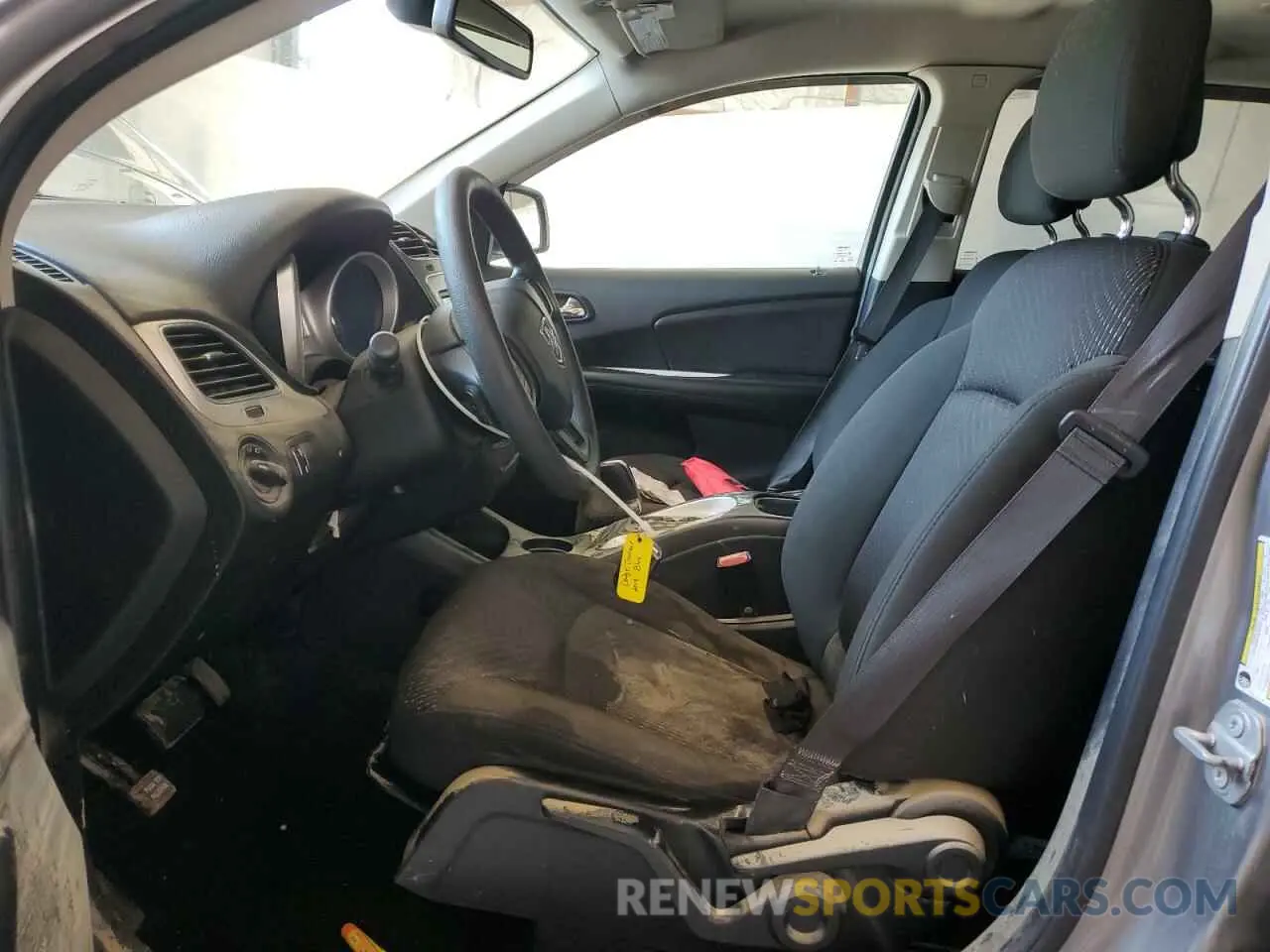 7 Photograph of a damaged car 3C4PDCBB9KT836429 DODGE JOURNEY 2019