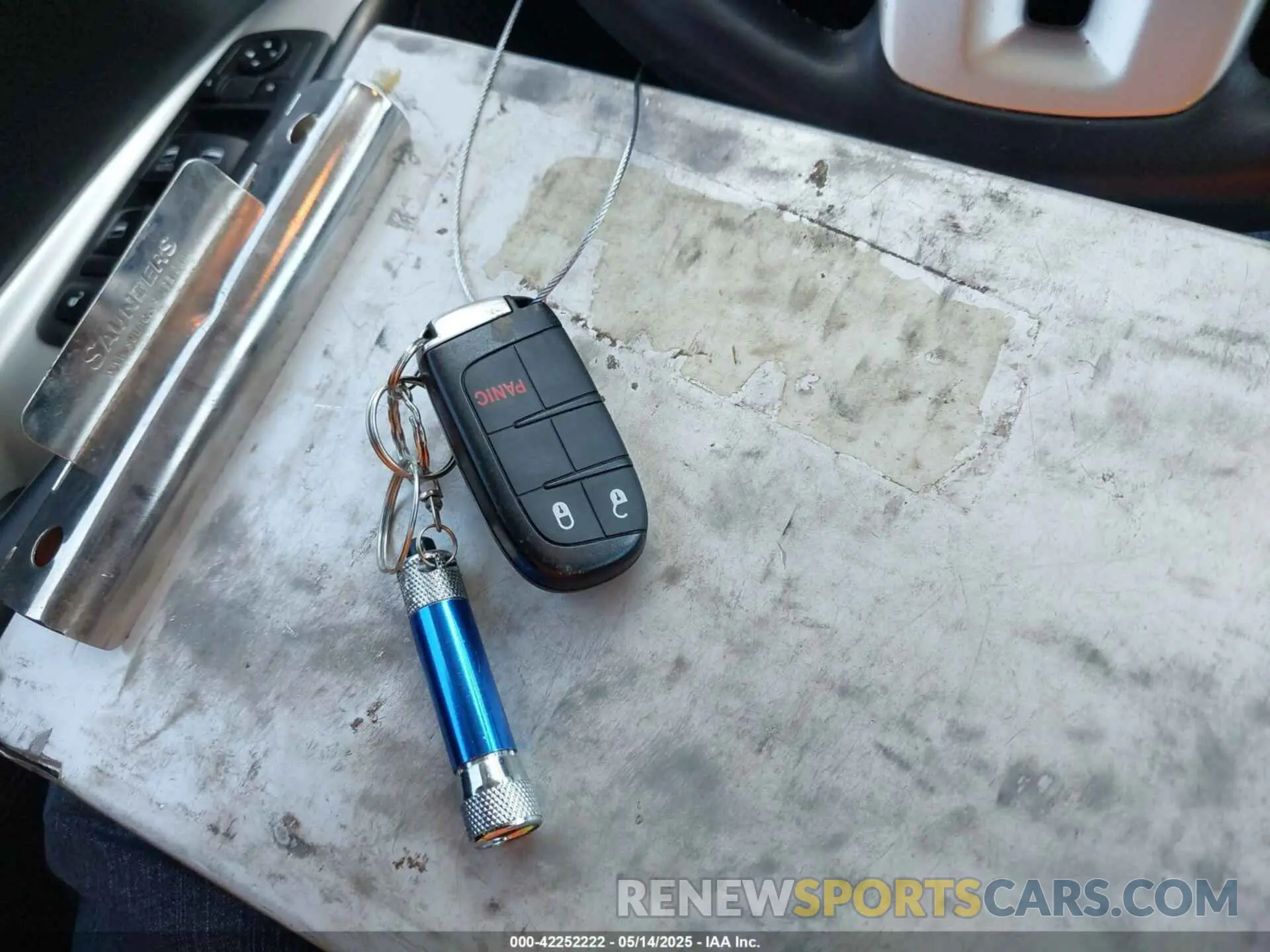 11 Photograph of a damaged car 3C4PDCBB9KT848614 DODGE JOURNEY 2019