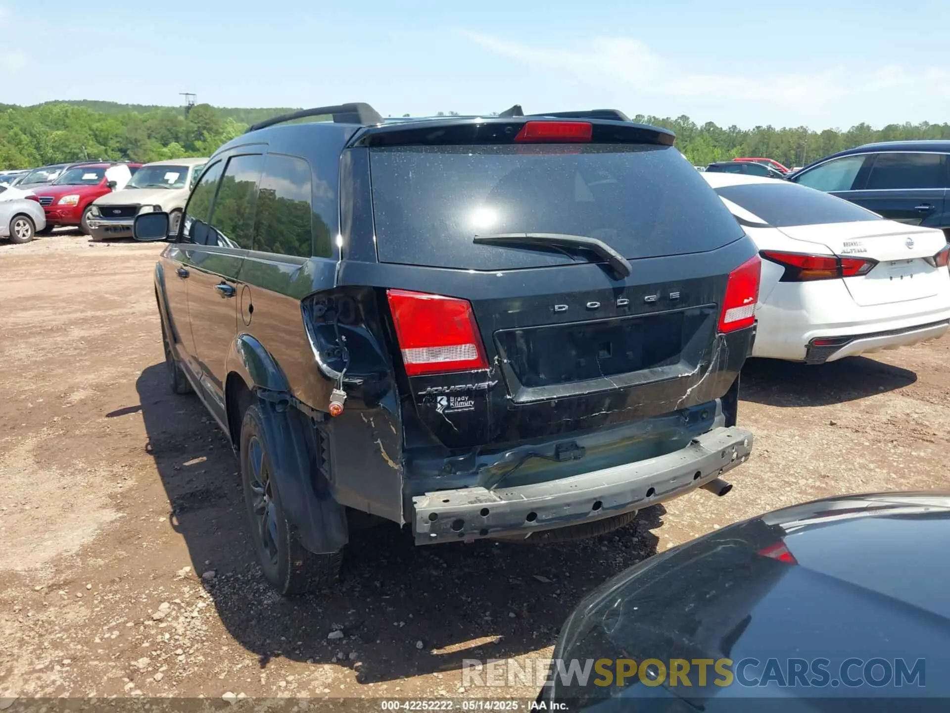 6 Photograph of a damaged car 3C4PDCBB9KT848614 DODGE JOURNEY 2019
