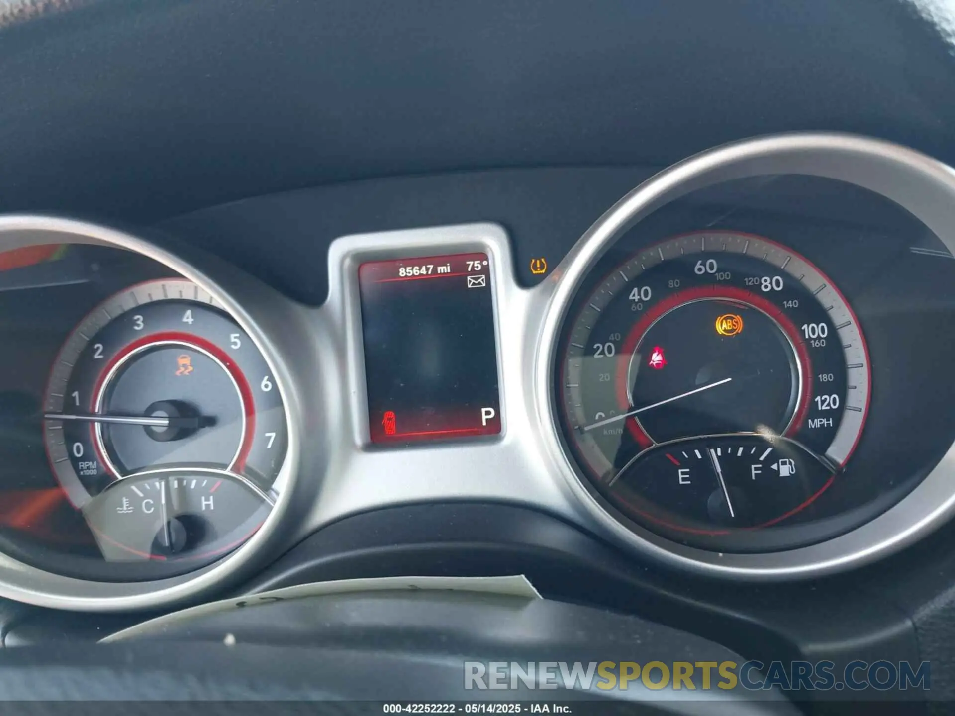 7 Photograph of a damaged car 3C4PDCBB9KT848614 DODGE JOURNEY 2019