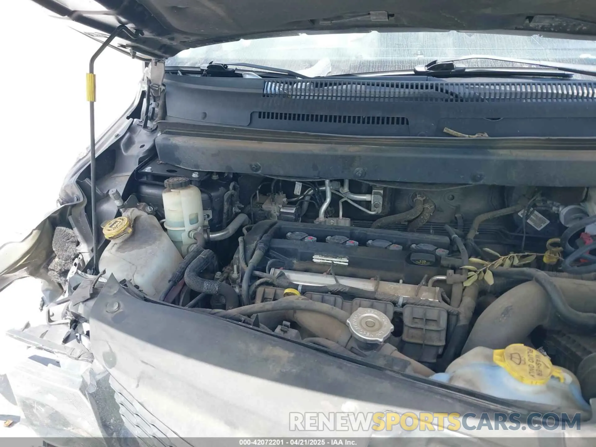 10 Photograph of a damaged car 3C4PDCBB9KT861427 DODGE JOURNEY 2019