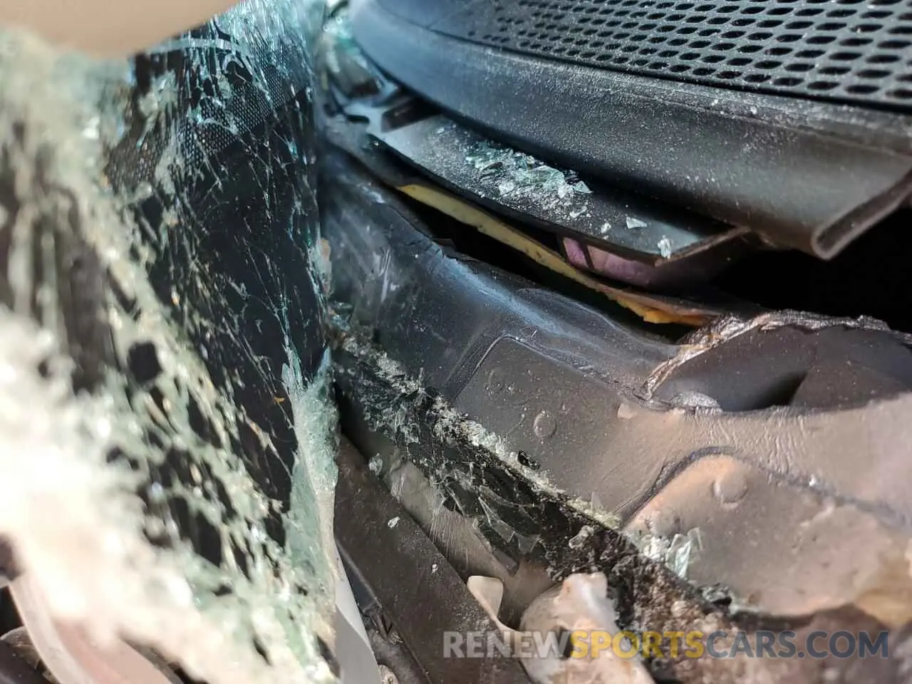14 Photograph of a damaged car 3C4PDCBB9KT861850 DODGE JOURNEY 2019