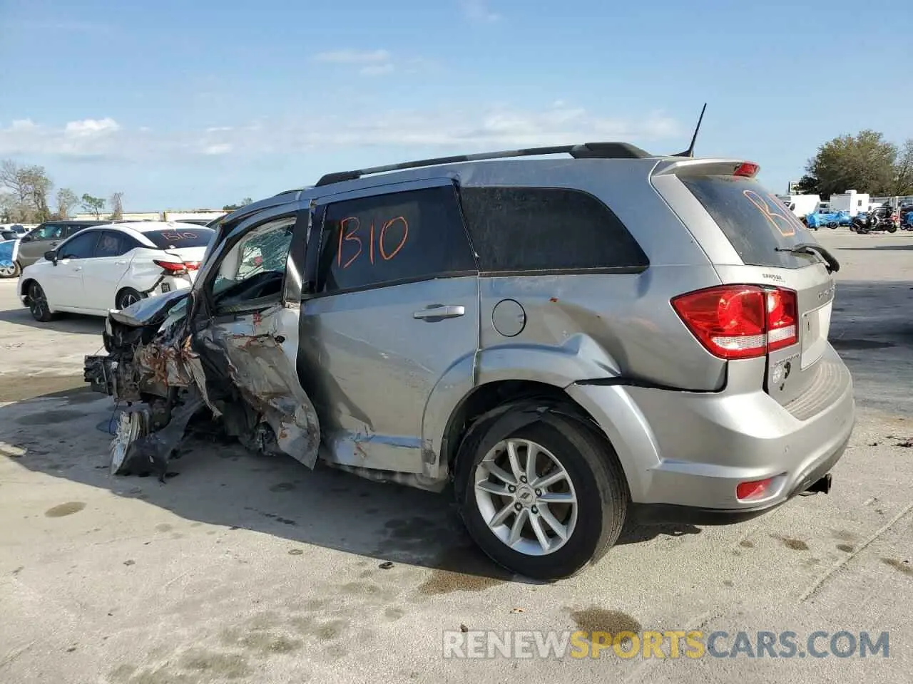 2 Photograph of a damaged car 3C4PDCBB9KT861850 DODGE JOURNEY 2019
