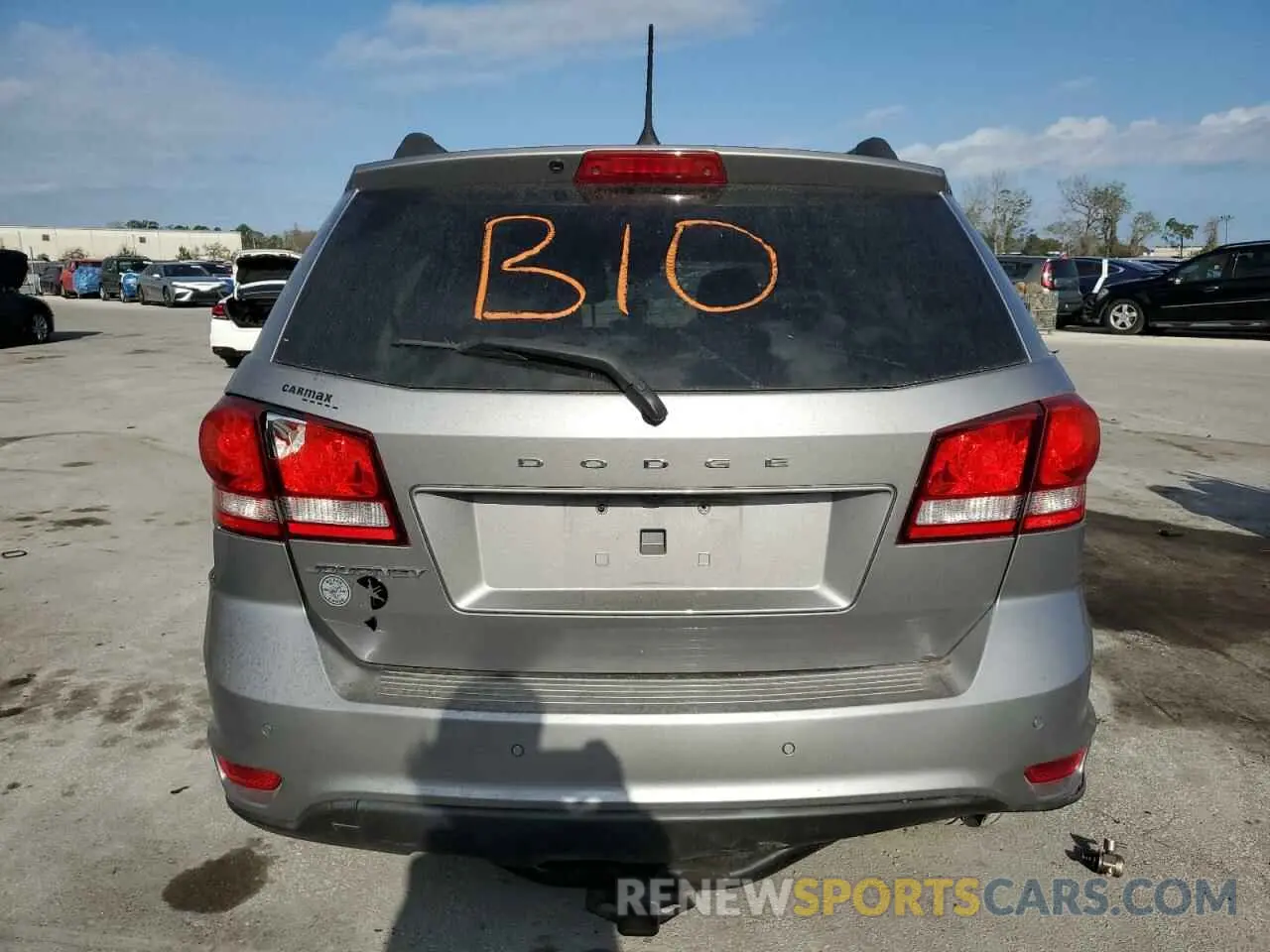 6 Photograph of a damaged car 3C4PDCBB9KT861850 DODGE JOURNEY 2019