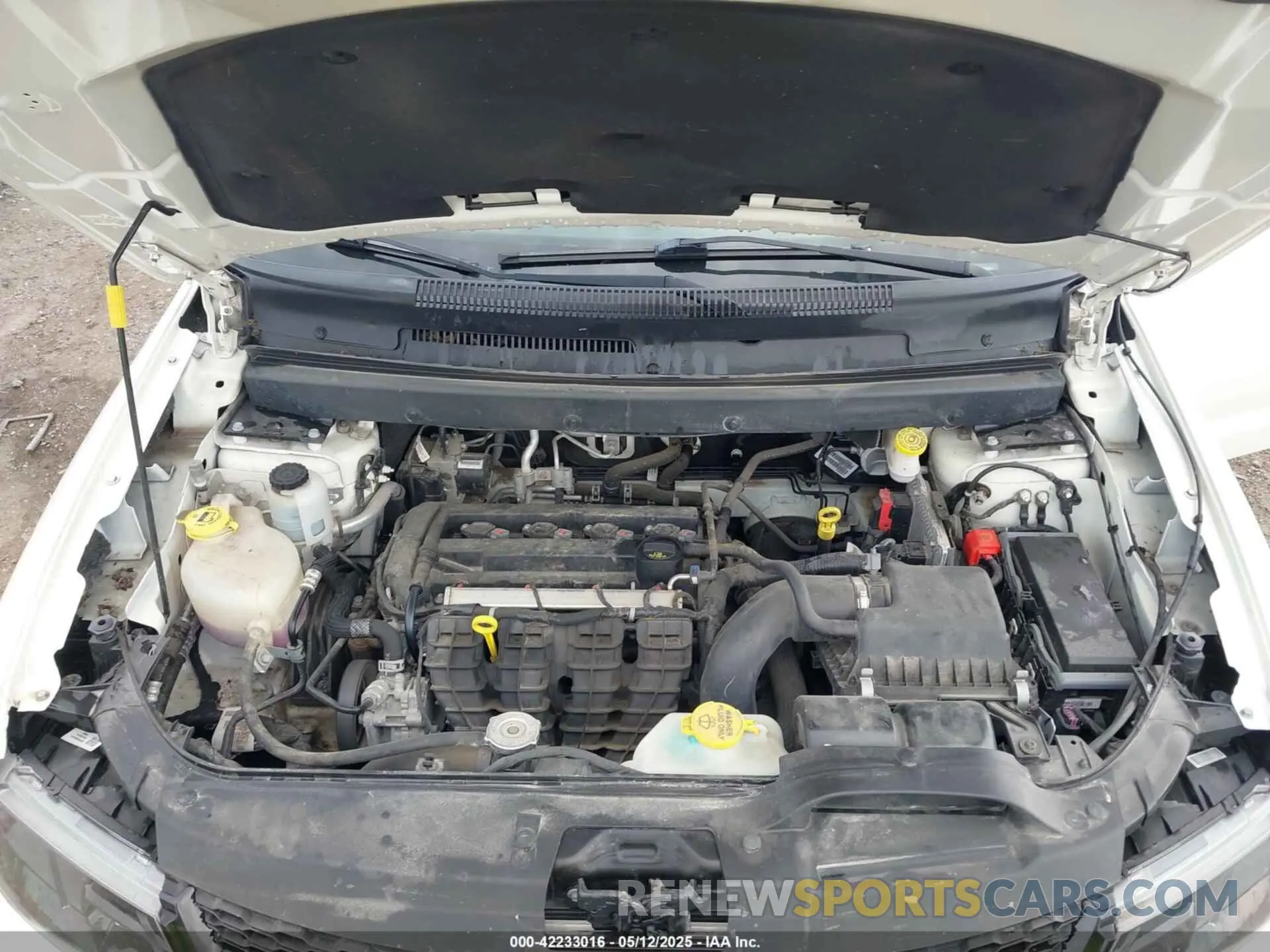 10 Photograph of a damaged car 3C4PDCBBXKT738042 DODGE JOURNEY 2019