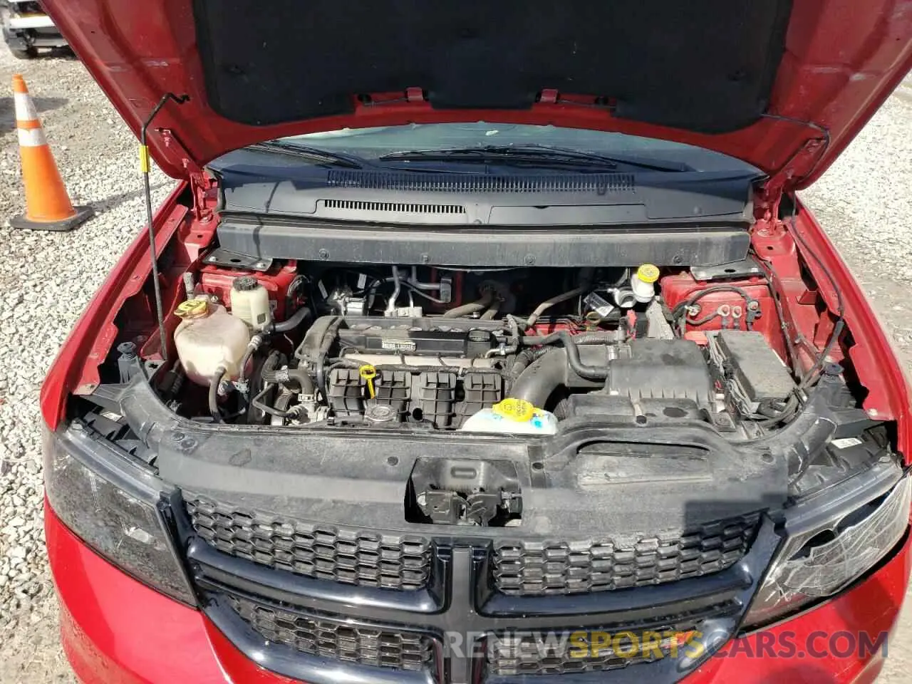 13 Photograph of a damaged car 3C4PDCBBXKT784275 DODGE JOURNEY 2019